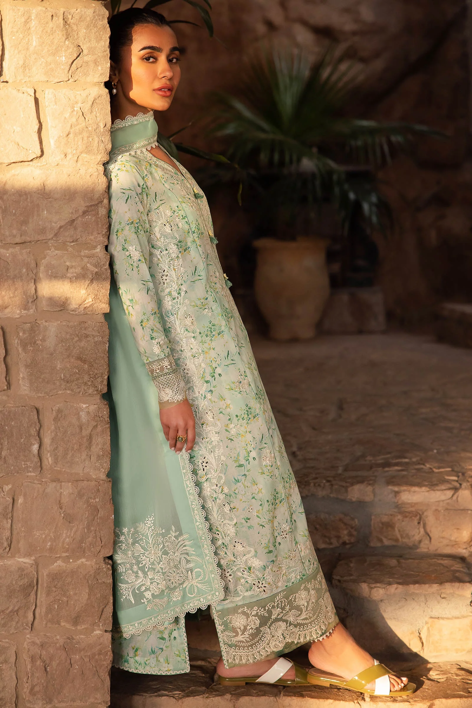 Zaha Luxury Lawn Collection 2024 – SEZEM (ZL24-13 B) - Image 4