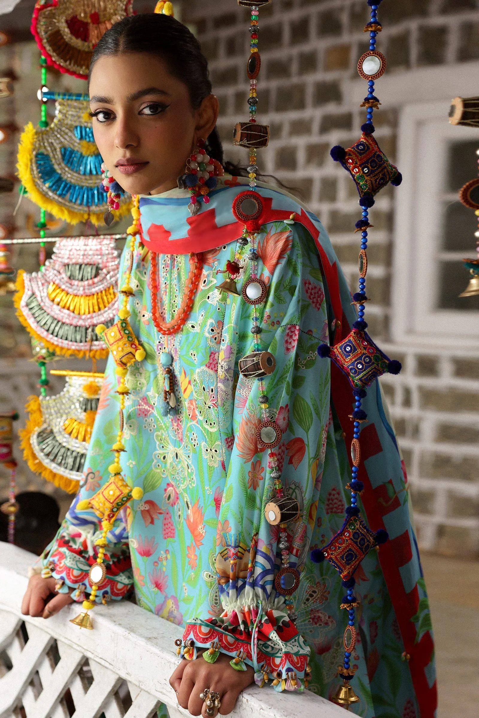 Zaha Neelum Luxury Lawn – ZARAAH (ZL25-08 B) - Image 3