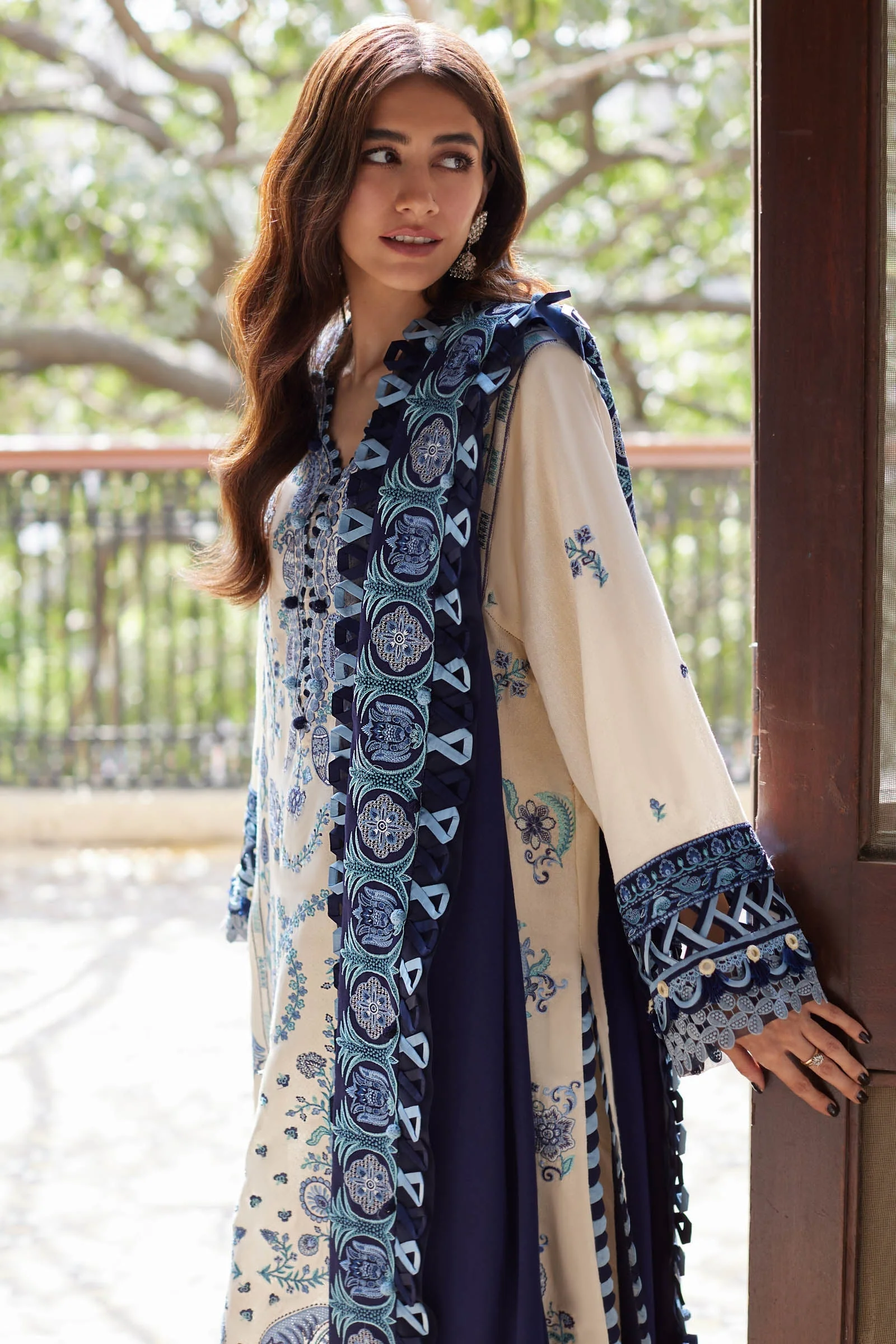Zaha Winter Collection 2023 – LINA (ZW23-07) - Image 4