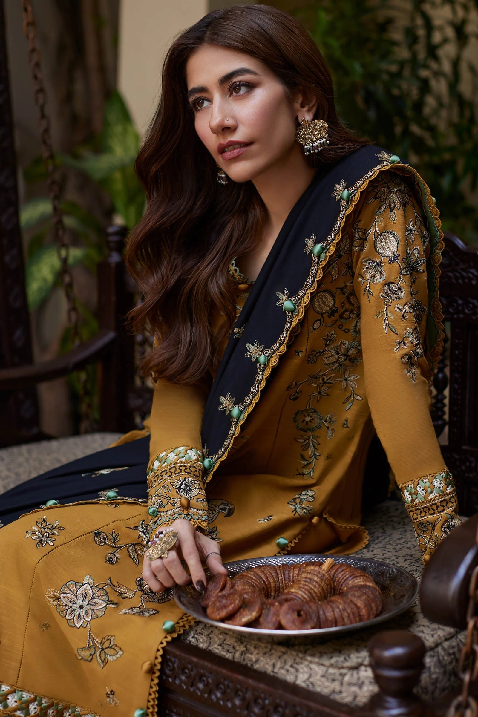 Zaha Winter Collection 2023 – MELIHA (ZW23-11) - Image 6