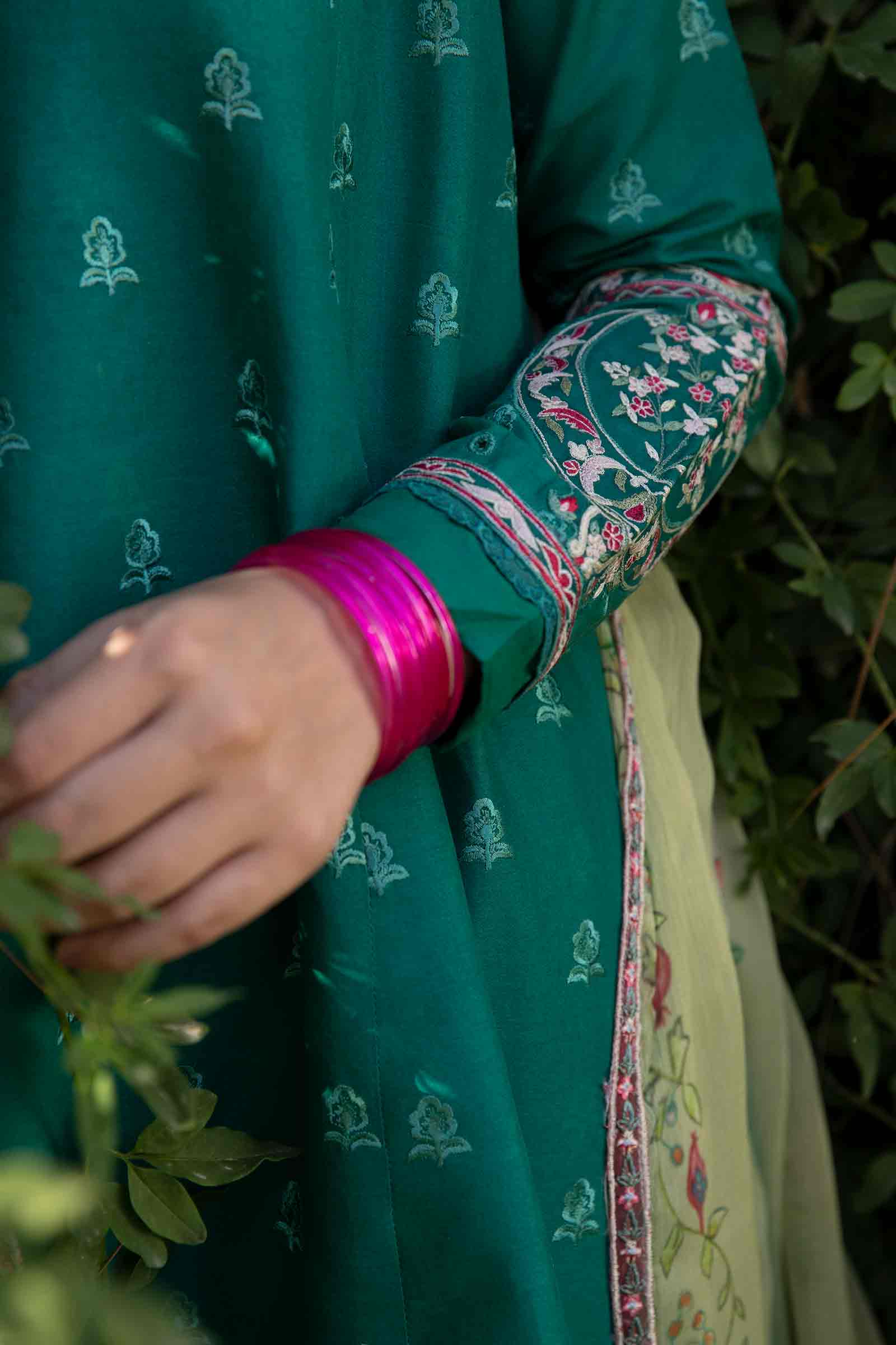 Zara Shahjahan Coco Eid Lawn Collection 2022 – ZCE22-2B - Image 6