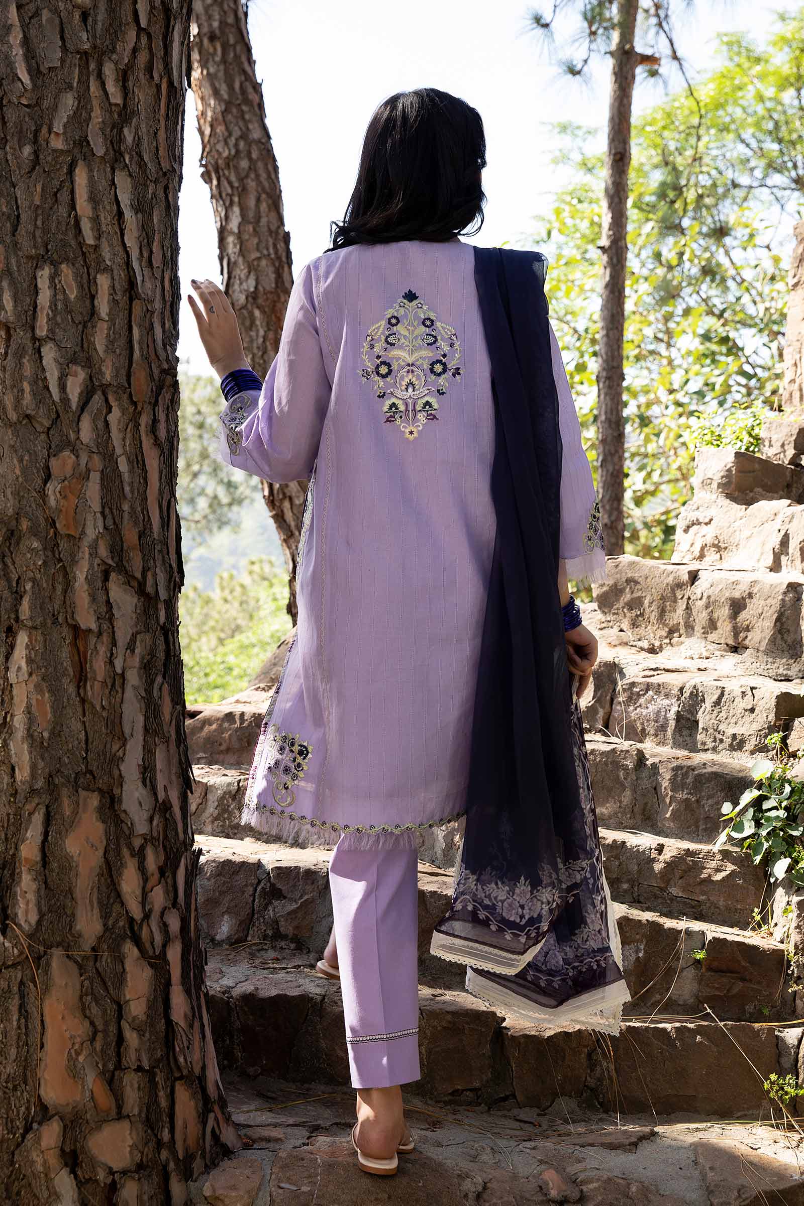 Zara Shahjahan Coco Eid Lawn Collection 2022 – ZCE22-8B - Image 4