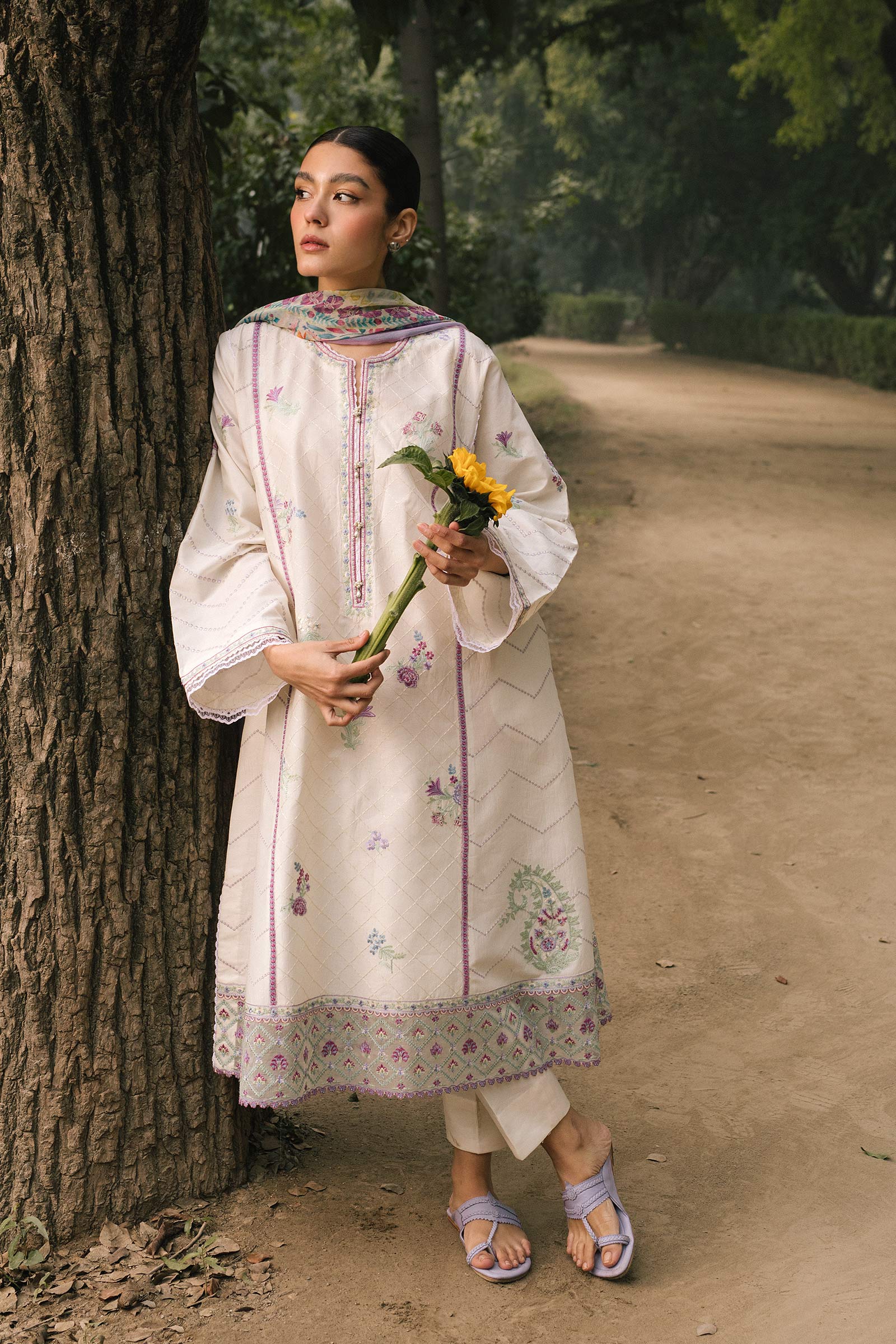 Zara Shahjahan Coco Lawn Collection 2022 – Z22-3B - Image 6