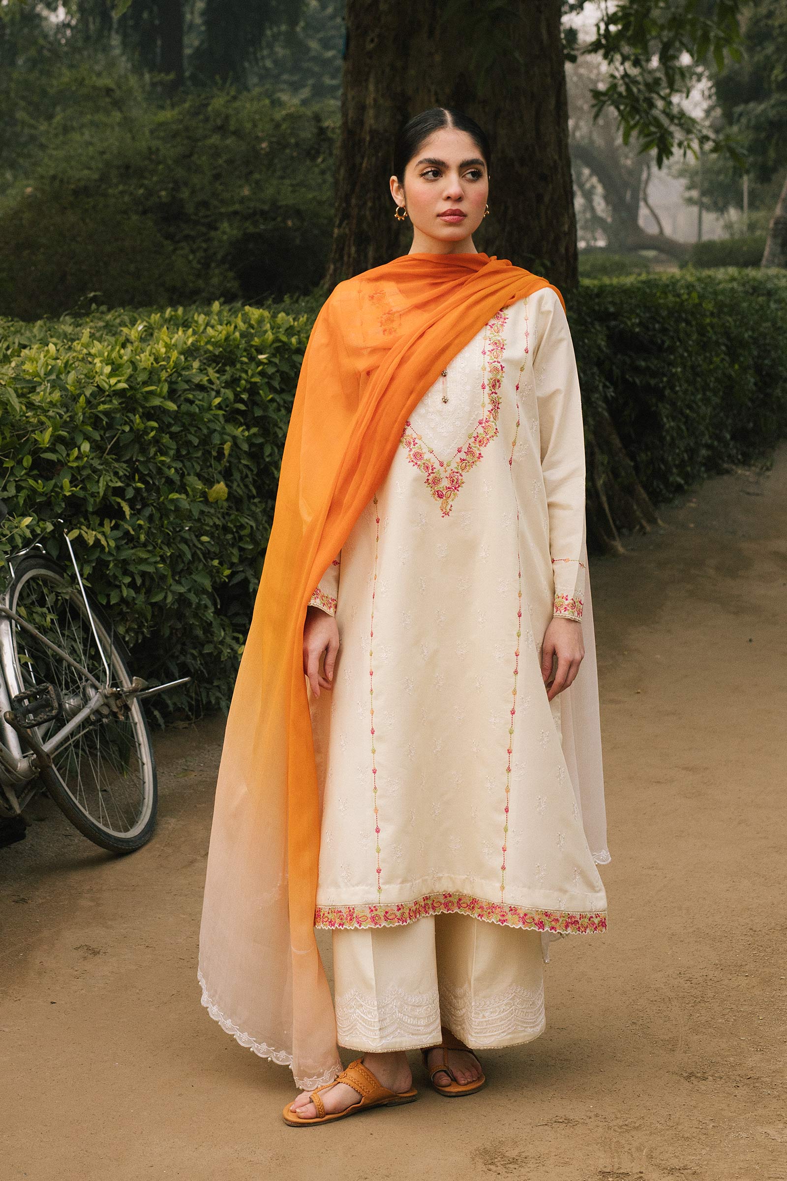 Zara Shahjahan Coco Lawn Collection 2022 – Z22-8B - Image 5