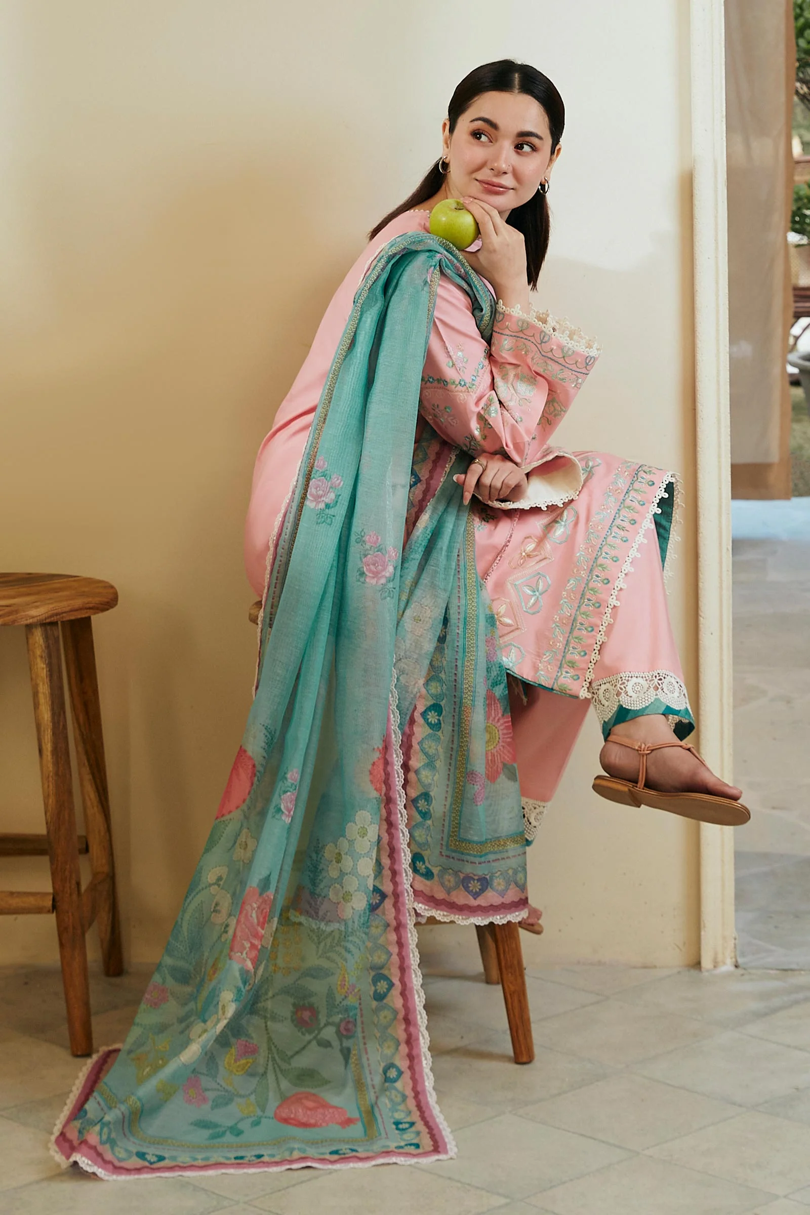 Zara Shahjahan Coco Lawn Collection 2024 – Zoya-8A - Image 3
