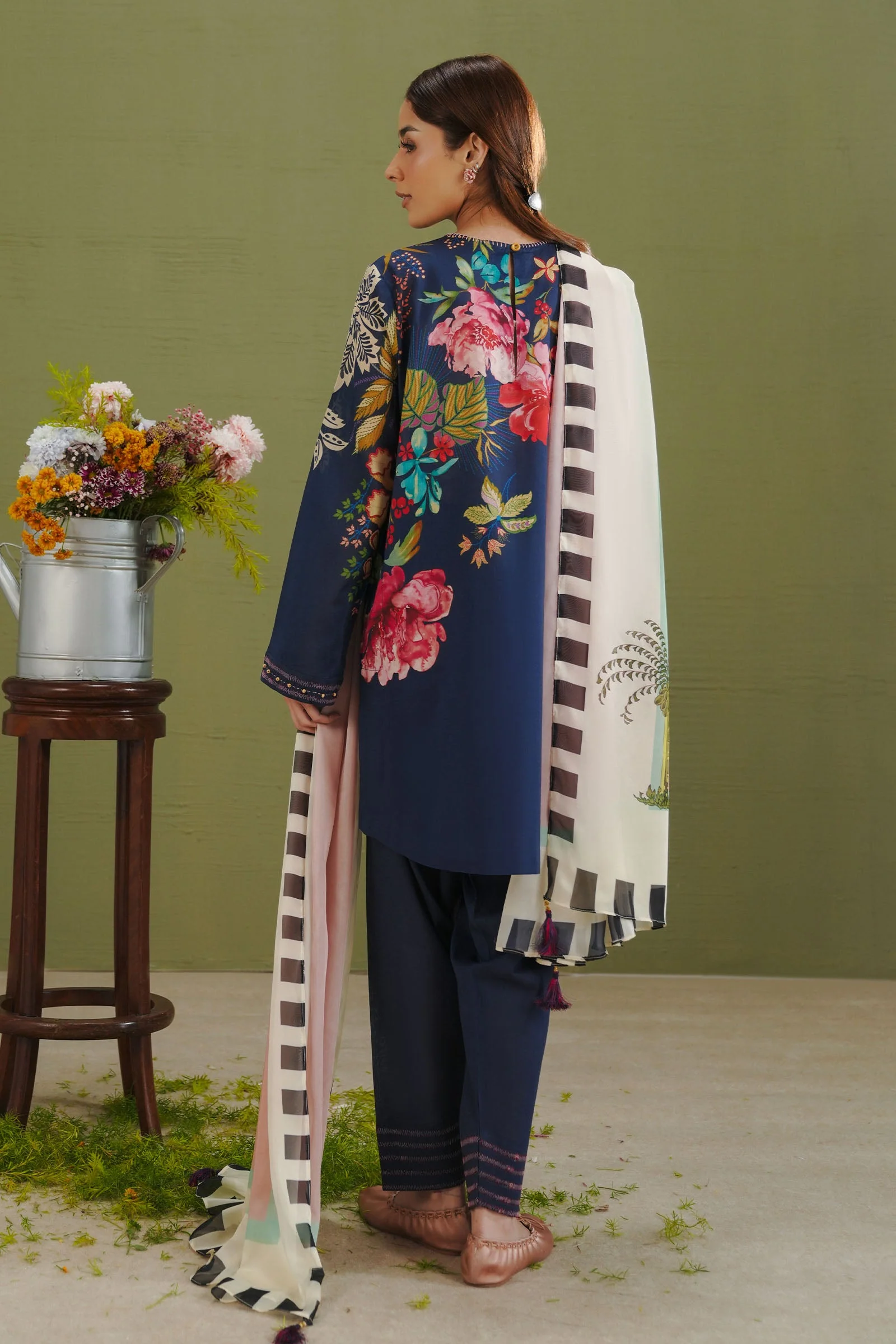 Zara Shahjahan Coco Lawn Prints Drop I – Vera-3B - Image 3