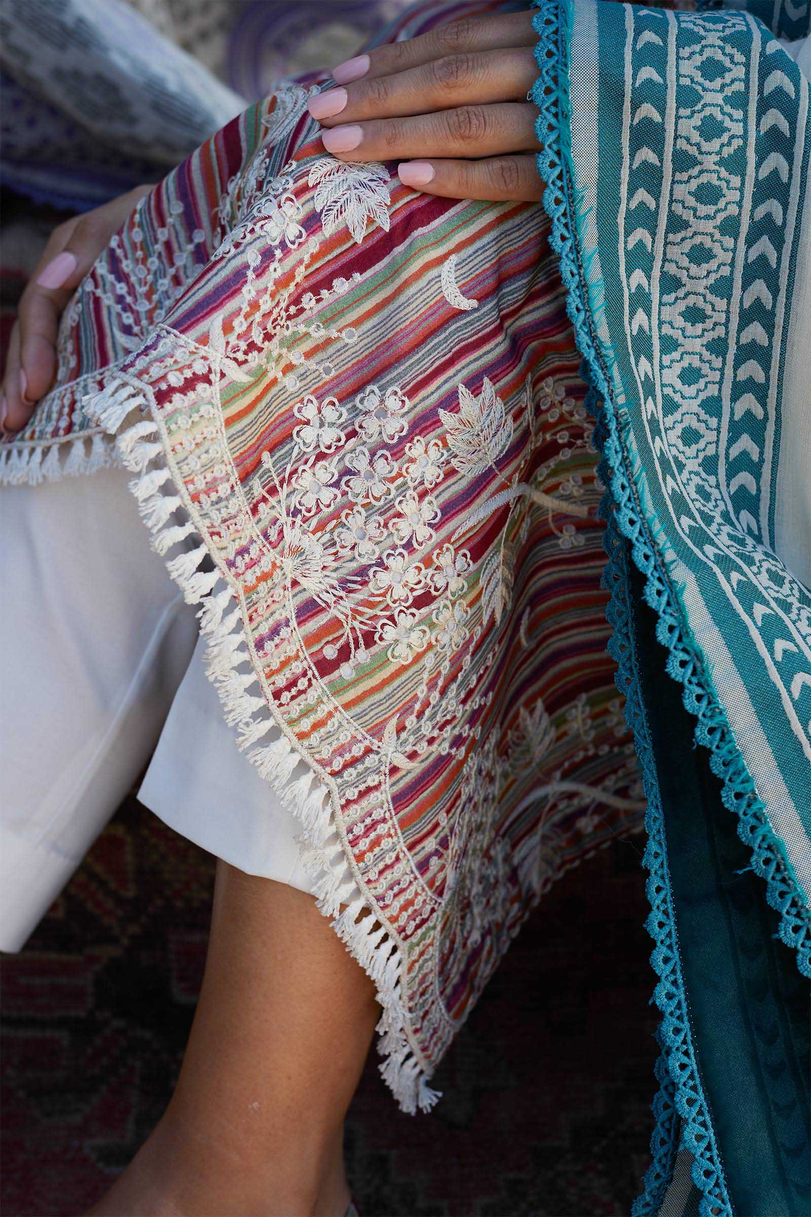 Zara Shahjahan Coco Luxury Lawn Collection 2021 – ZCE21-3A - Image 3