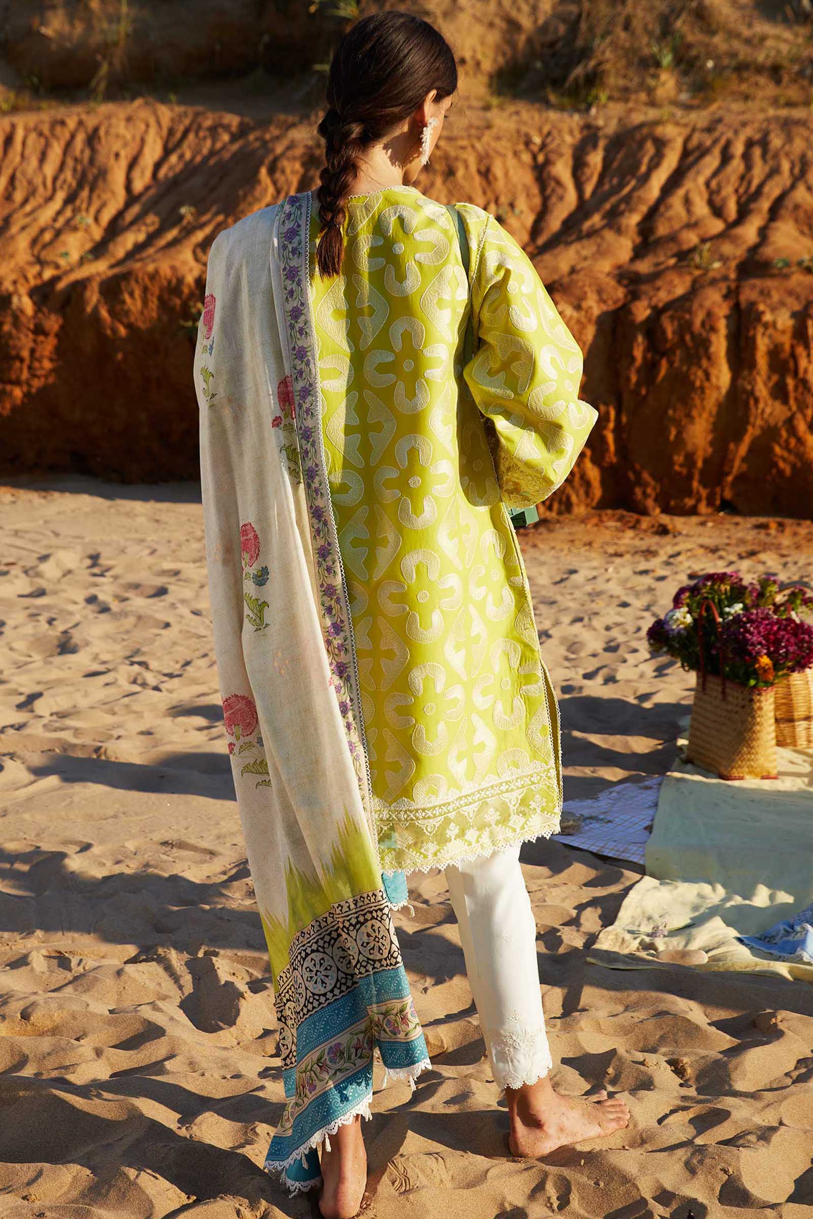 Zara Shahjahan Coco Luxury Lawn Collection 2021 – ZCE21-4B - Image 3