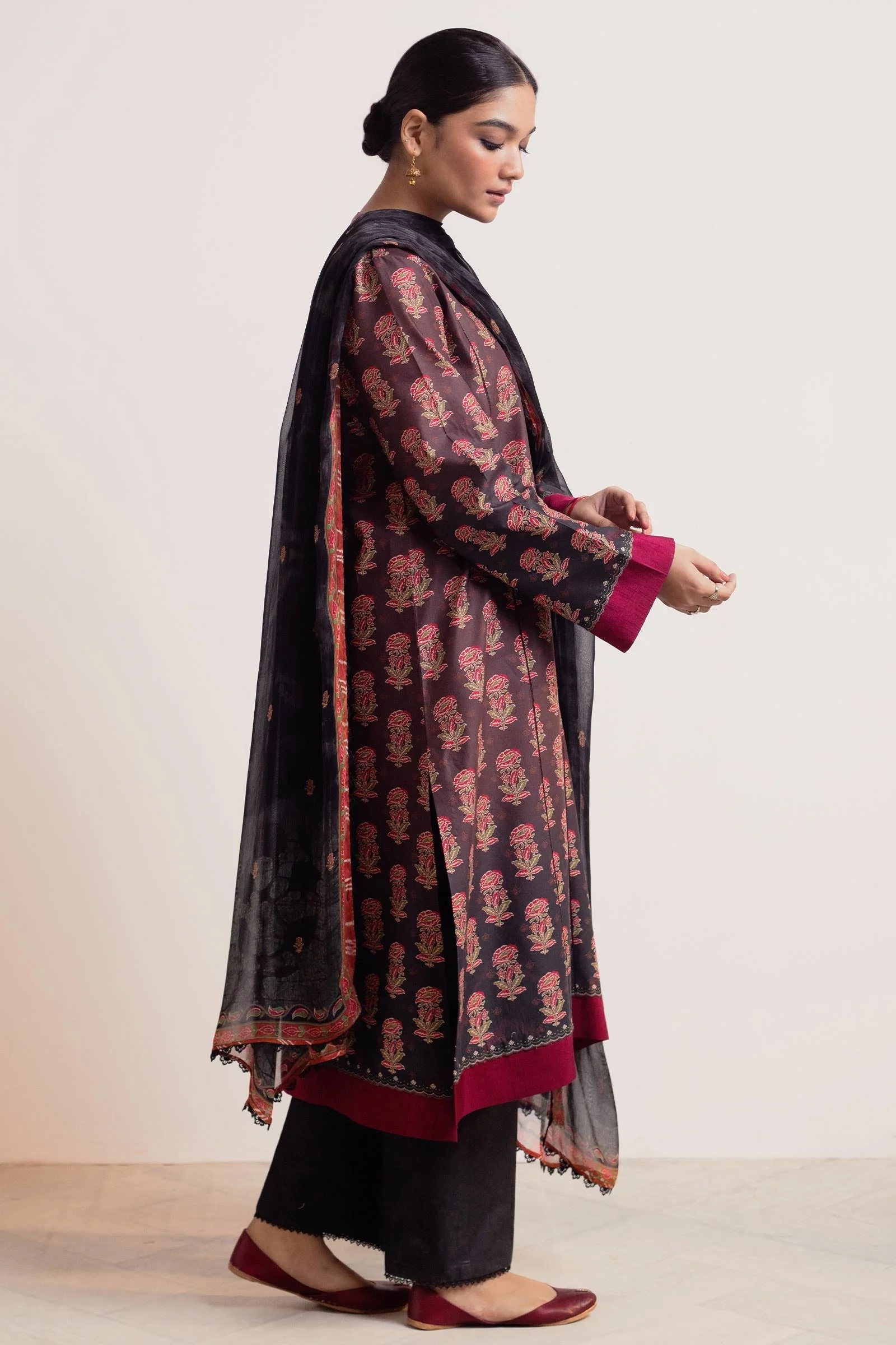 Zara Shahjahan Coco Prints Lawn Collection Surkh-D9 - Image 3