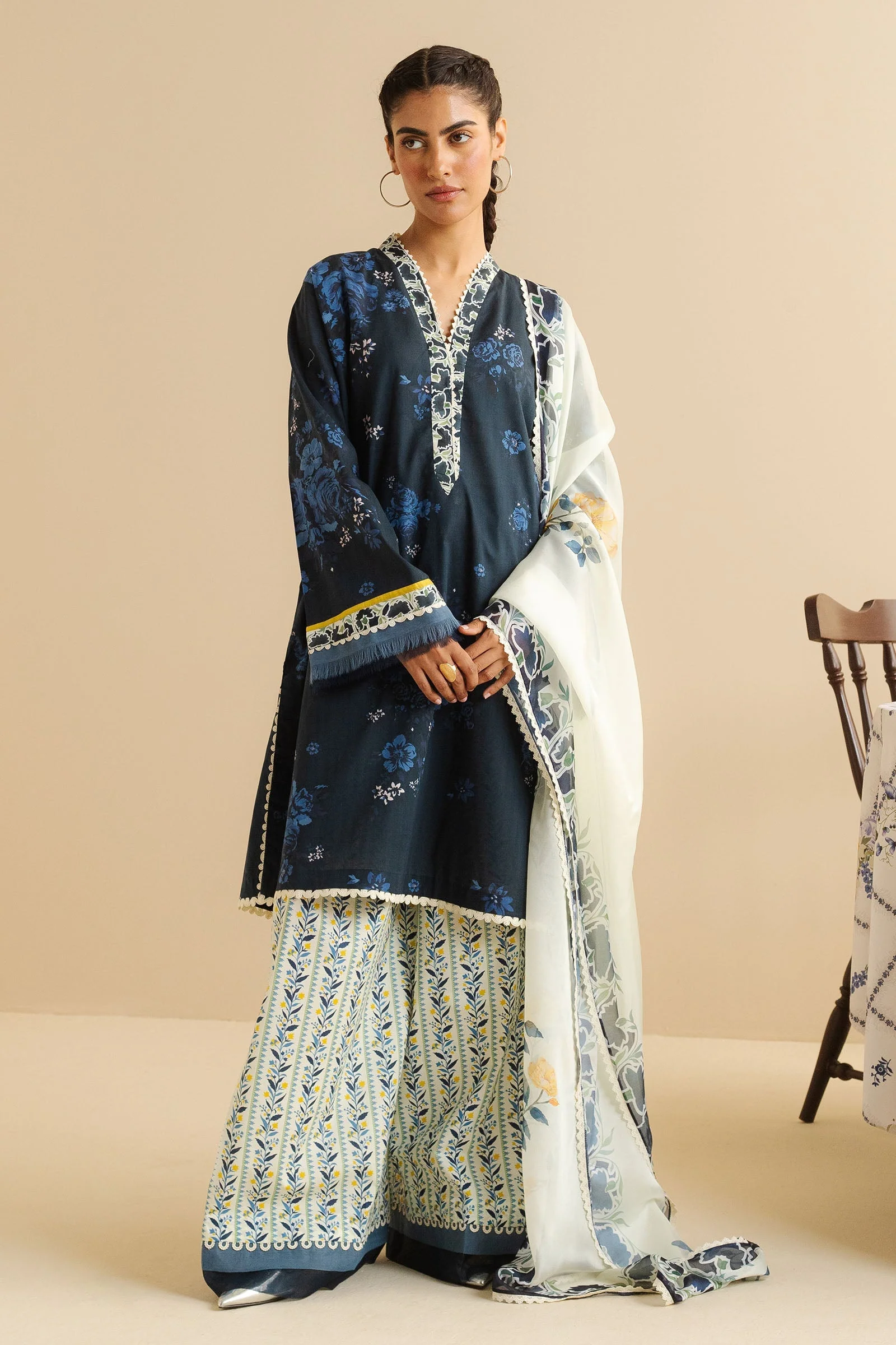 Zara Shahjahan Coco Prints Lawn Drop II – Leya-1B