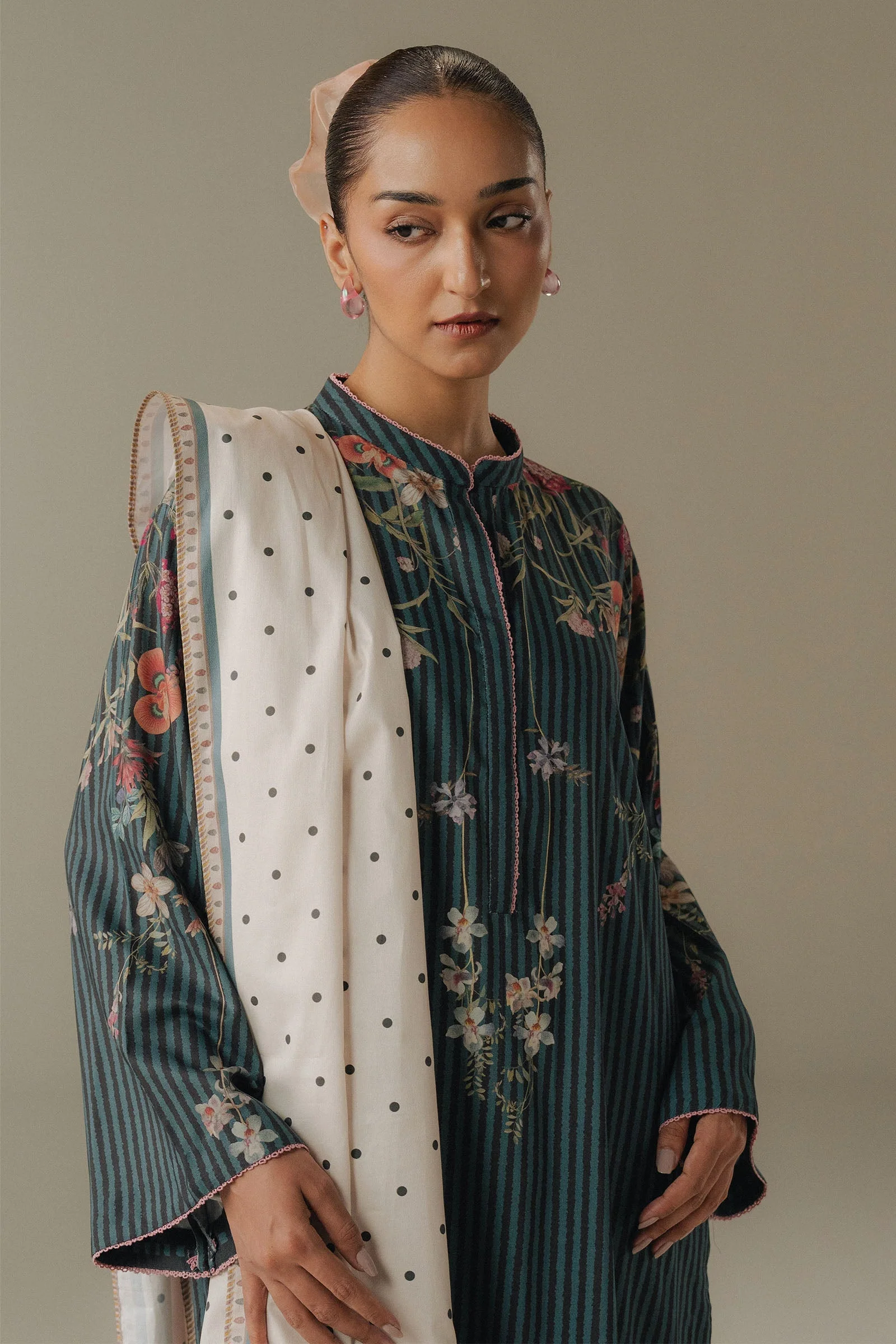 Zara Shahjahan Coco Prints Winter Edit V – Amber Days-1B - Image 2