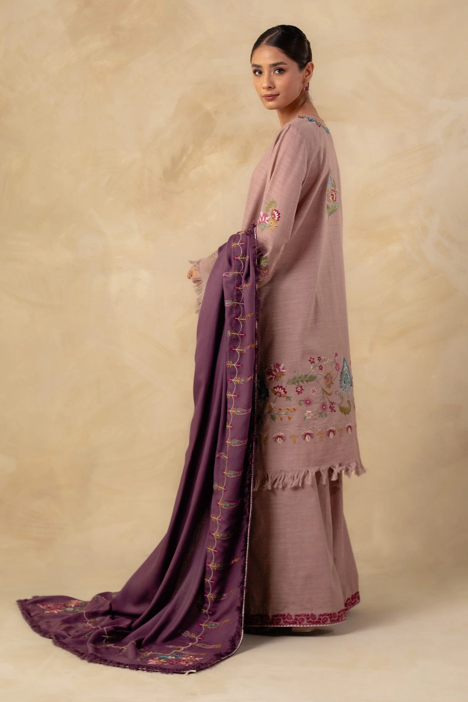 Zara Shahjahan Coco Winter Collection 2023 – ZW23-1A - Image 6