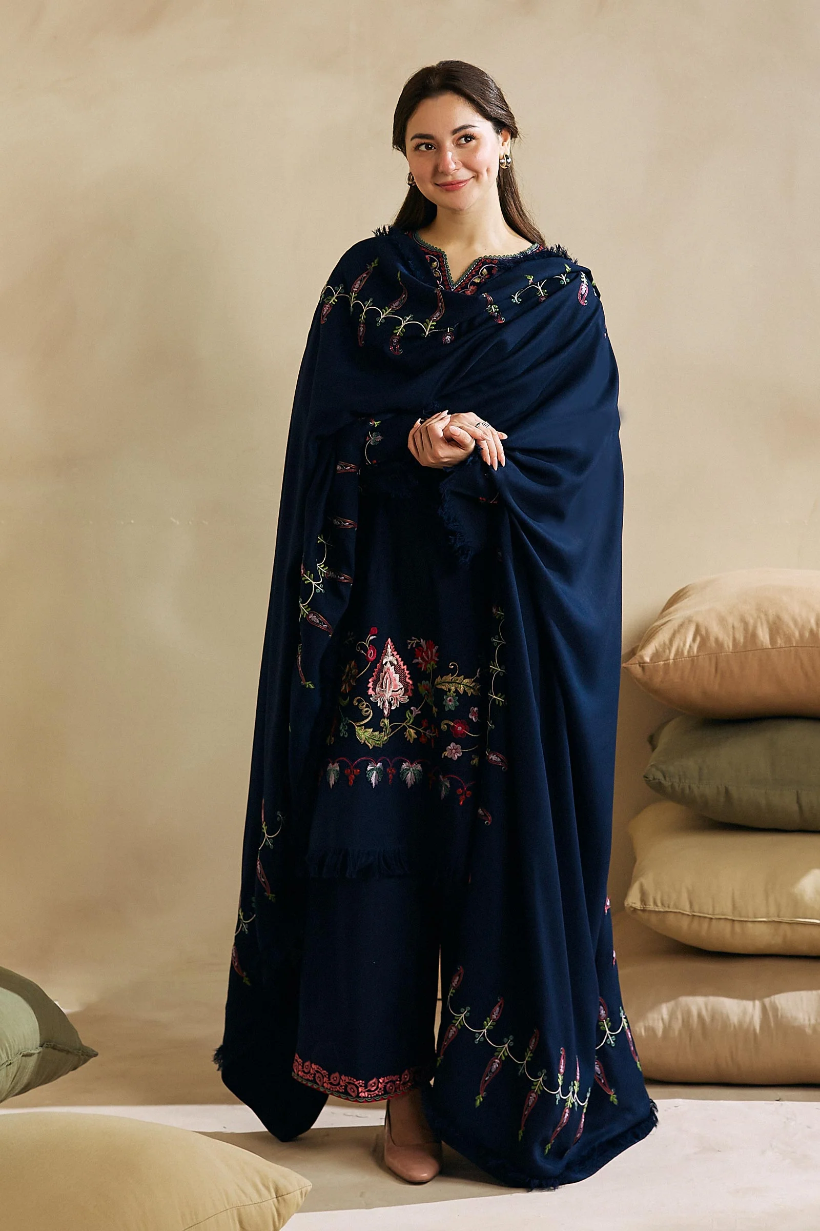 Zara Shahjahan Coco Winter Collection 2023 – ZW23-1B - Image 4