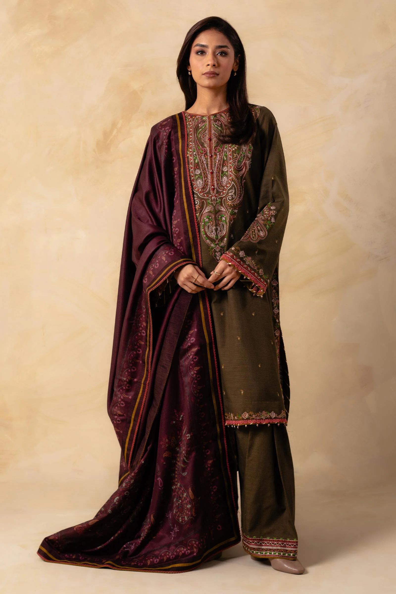 Zara Shahjahan Coco Winter Collection 2023 – ZW23-2A - Image 3