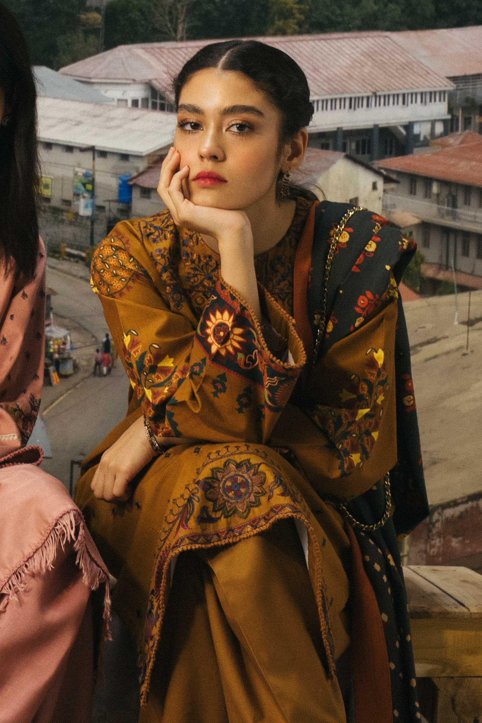 Zara Shahjahan Coco Winter Collection 2020 – ZW20-2A - Image 3