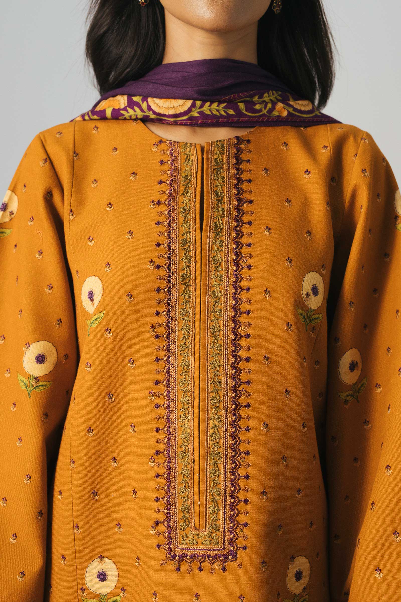 Zara Shahjahan Coco Winter Collection 2020 – ZW20-6A - Image 4