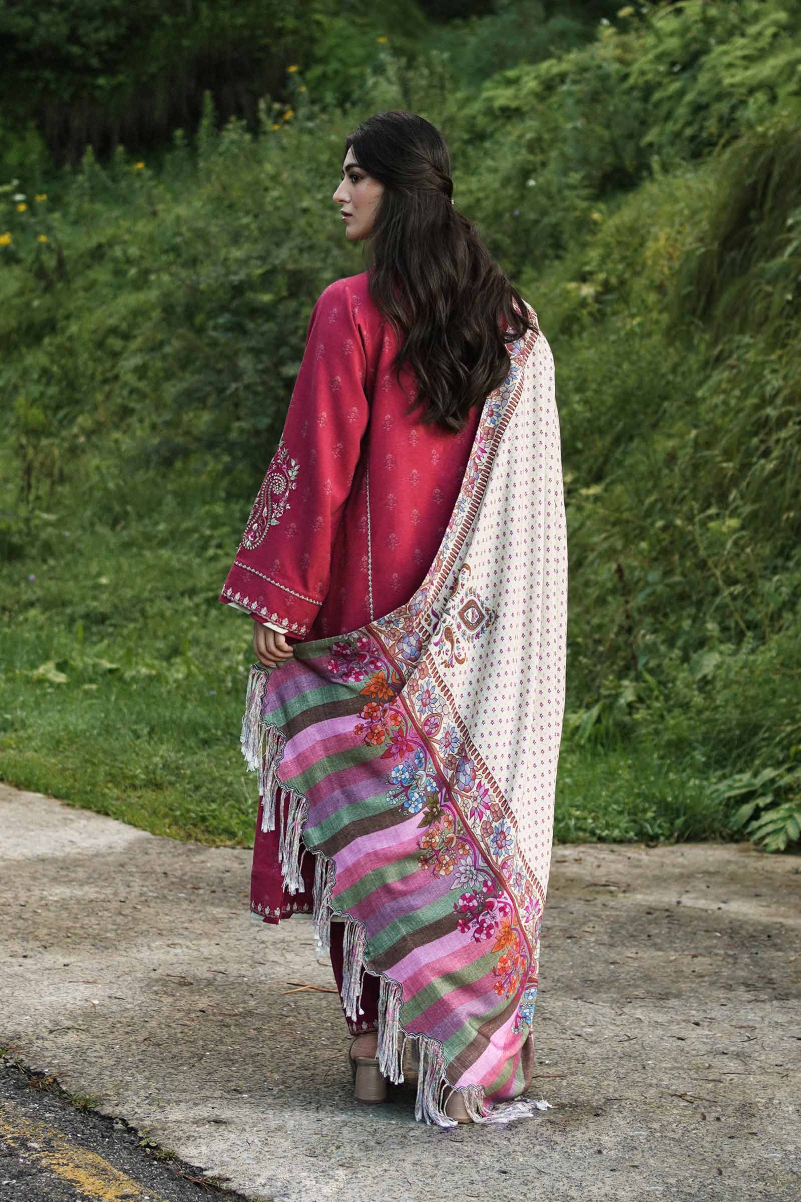 Zara Shahjahan Coco Winter Collection – ZW22-3B - Image 5