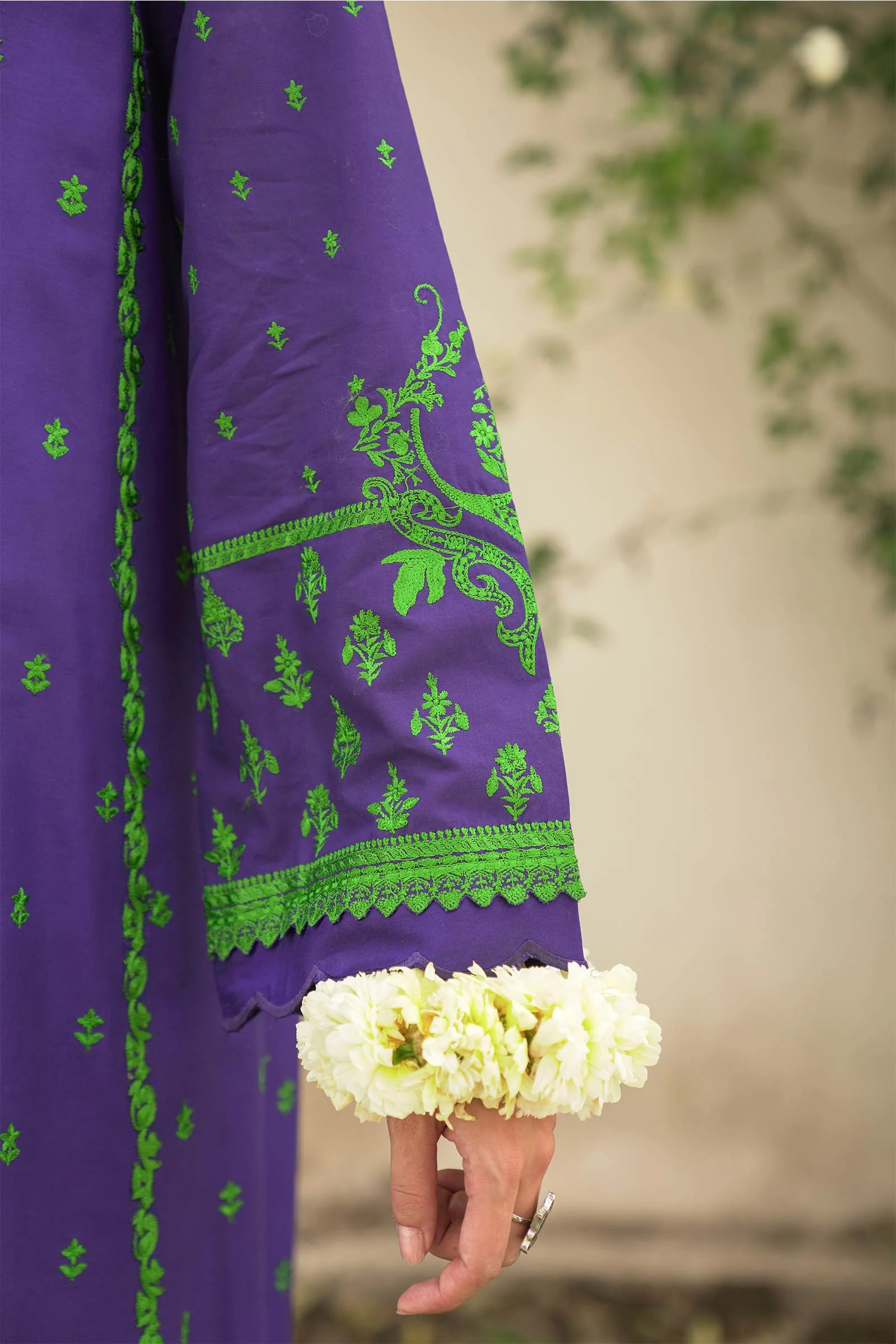 Zara Shahjahan Luxury Eid Lawn Collection 2022 – Falak-B - Image 4