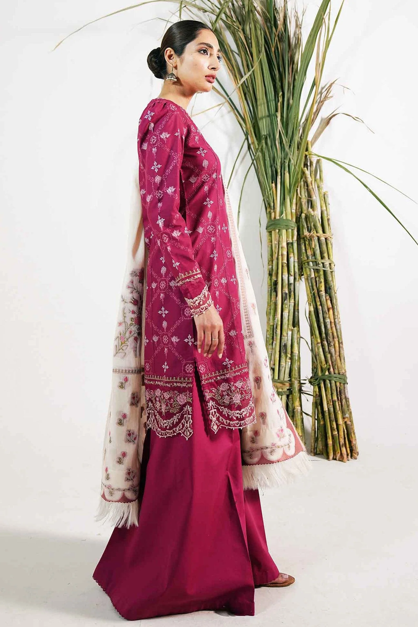 Zara Shahjahan Luxury Lawn Collection 2021 – FAJAL-A - Image 2