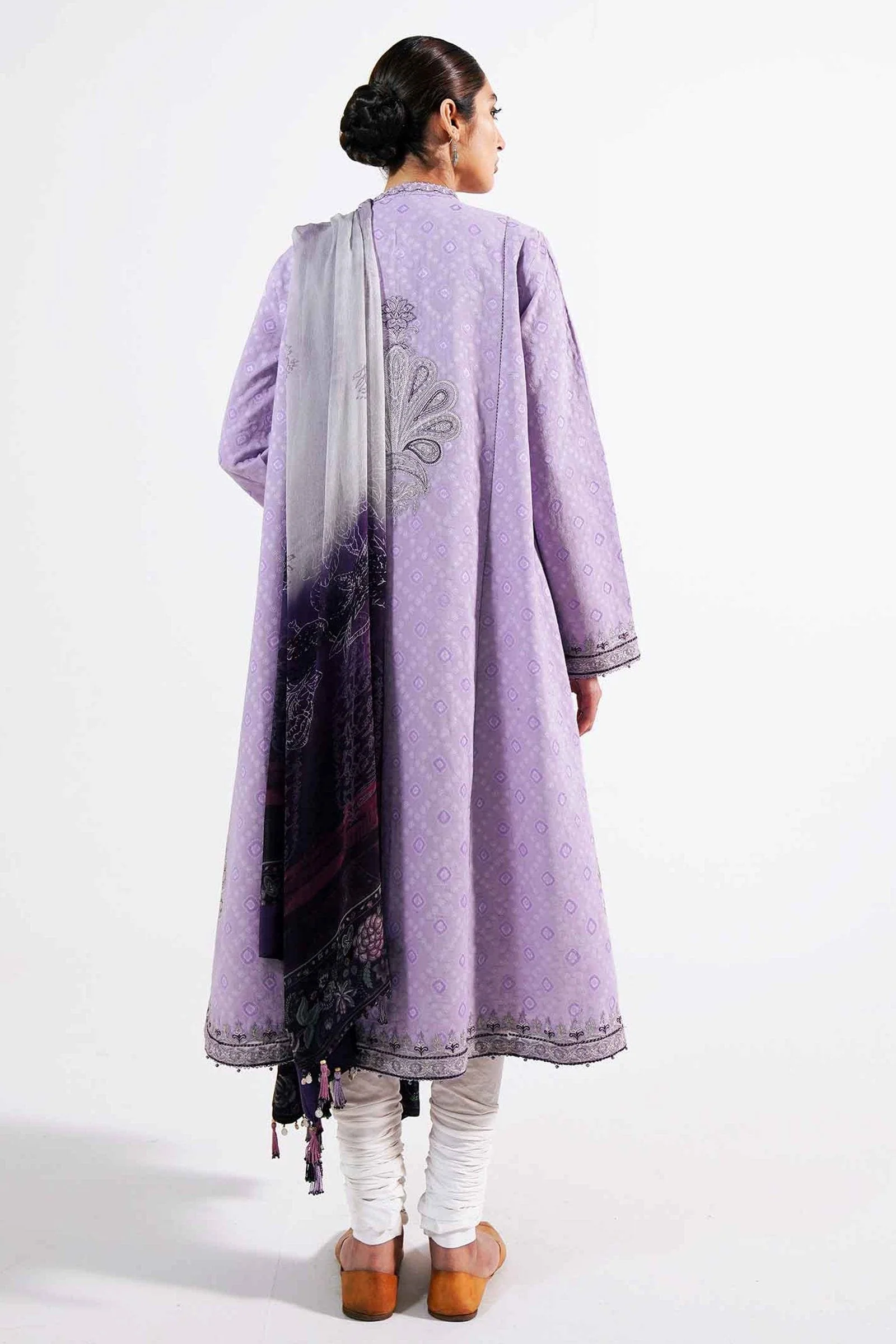 Zara Shahjahan Luxury Lawn Collection 2021 – SHAZIA-A - Image 3