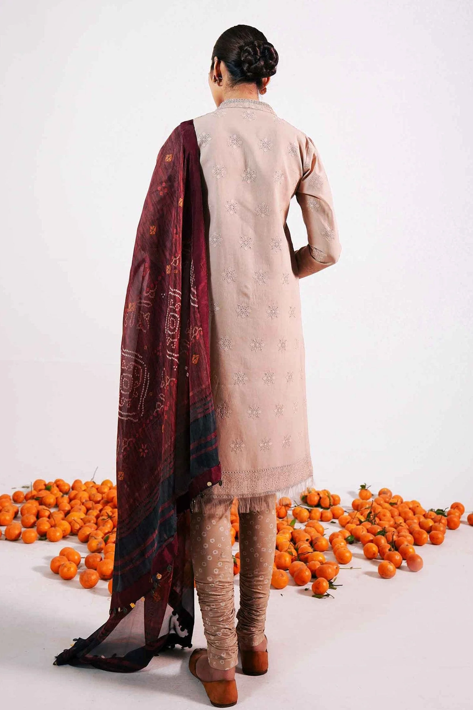 Zara Shahjahan Luxury Lawn Collection 2021 – SOHNI-A - Image 3