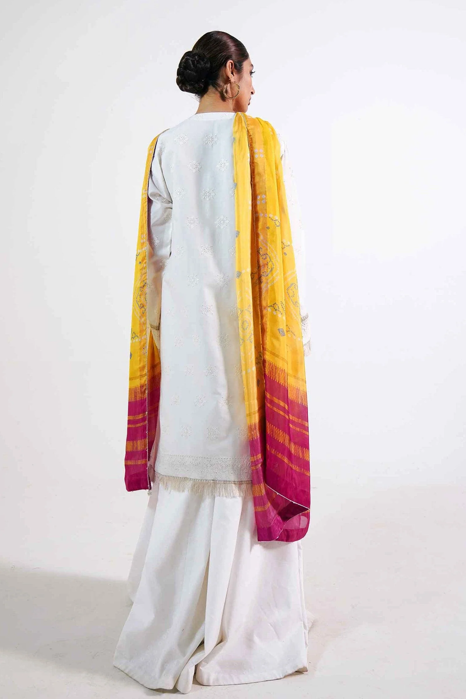 Zara Shahjahan Luxury Lawn Collection 2021 – SOHNI-B - Image 3