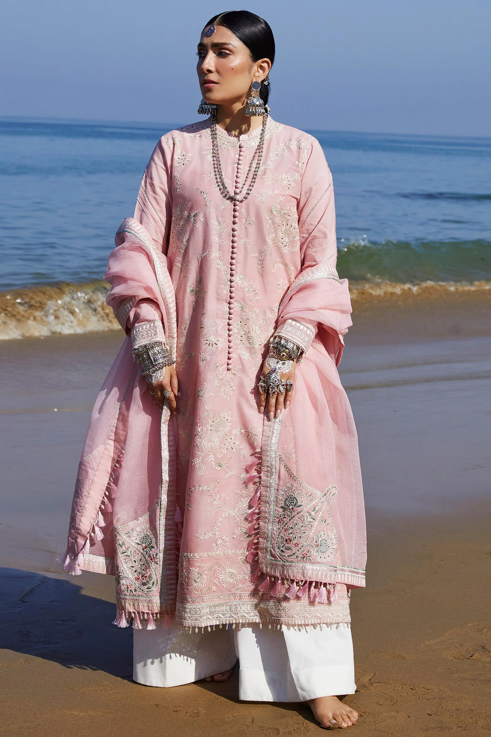 Zara Shahjahan x Ayeza Khan Luxury Lawn Collection 2024 – AMIRA-5A
