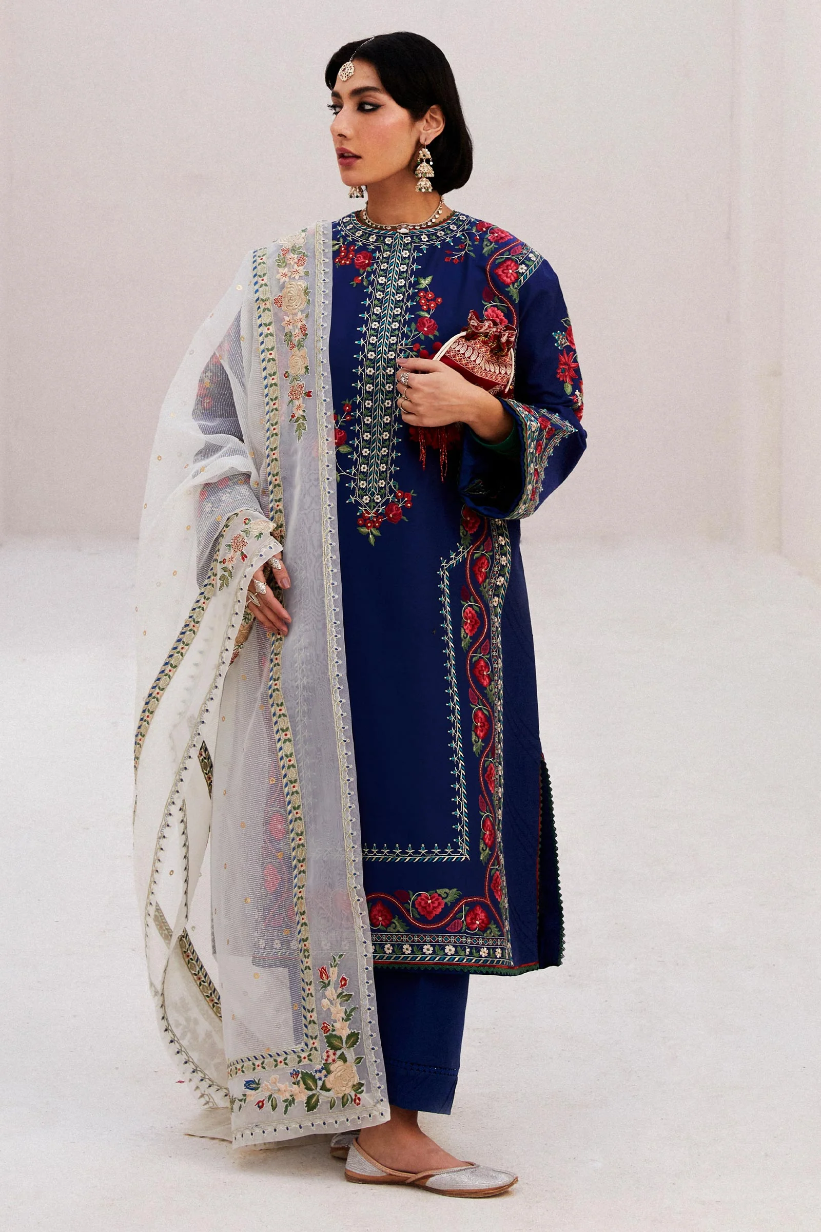 Zara Shahjahan x Ayeza Khan Luxury Lawn Collection 2024 – JIYA-6B - Image 4