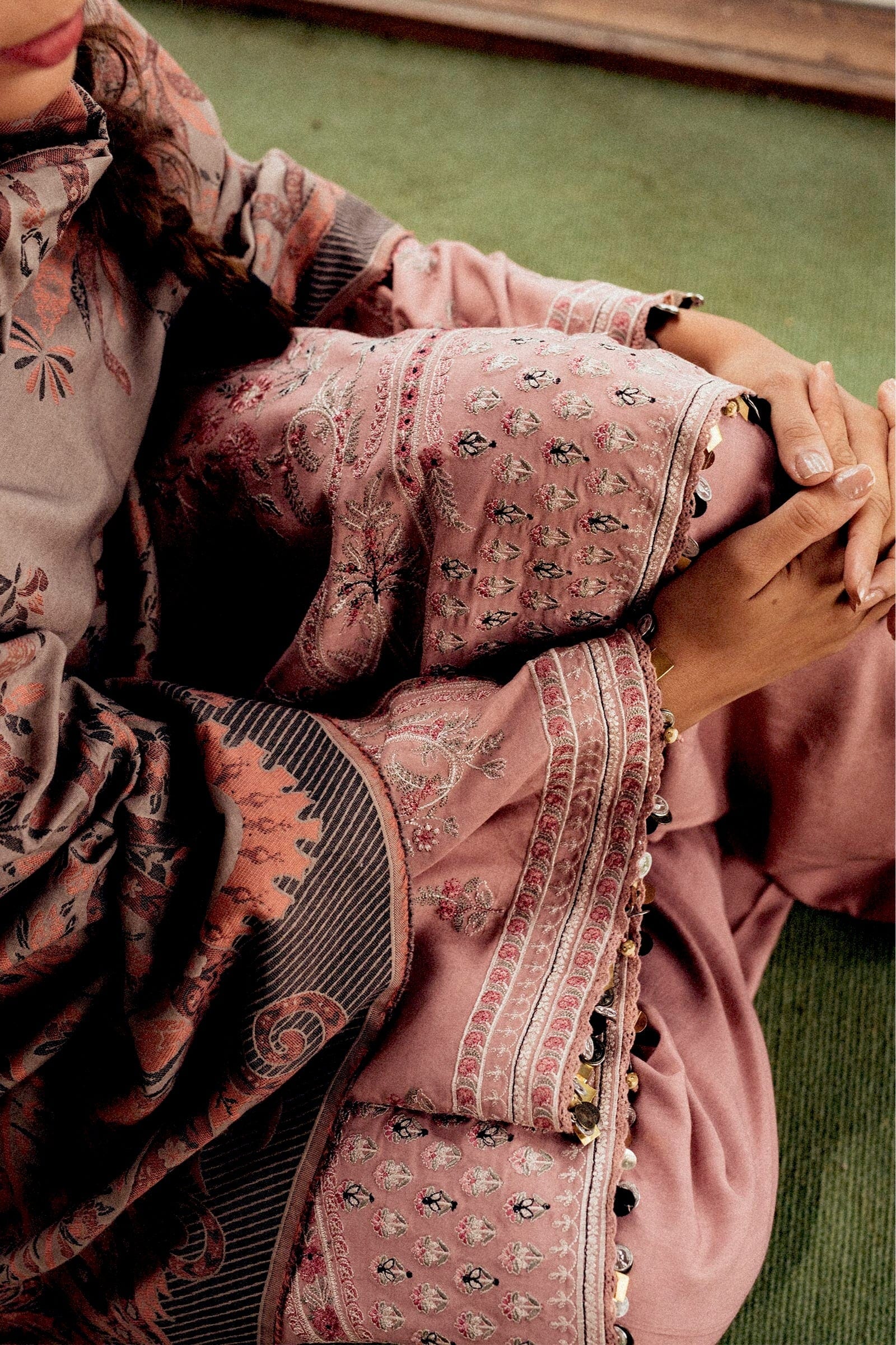 Zara Shahjahan Luxury Winter Collection (with Shawl) – Gul - Image 6