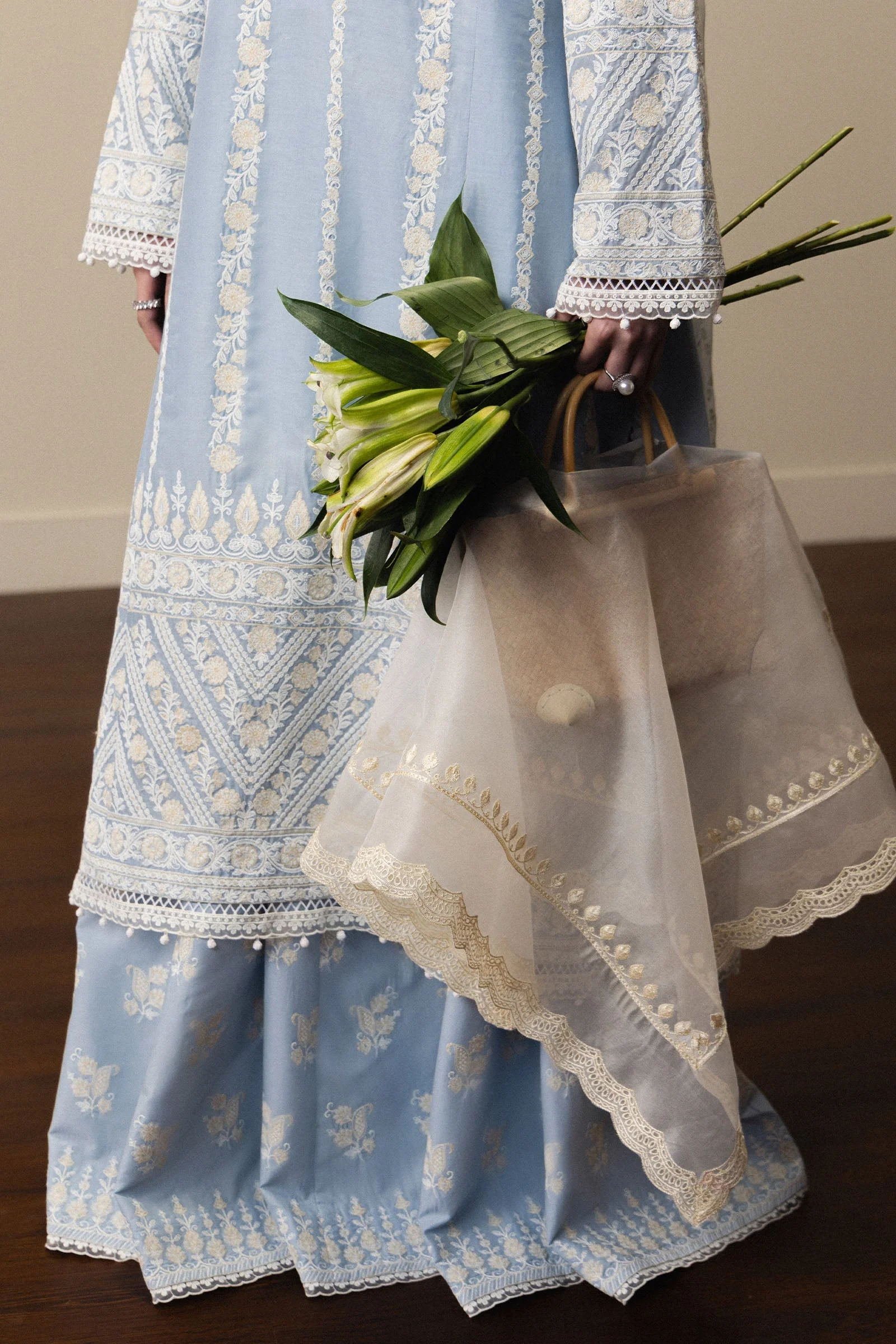 Zara Shahjahan Satori Luxury Lawn – Aoyomi-D1 - Image 4