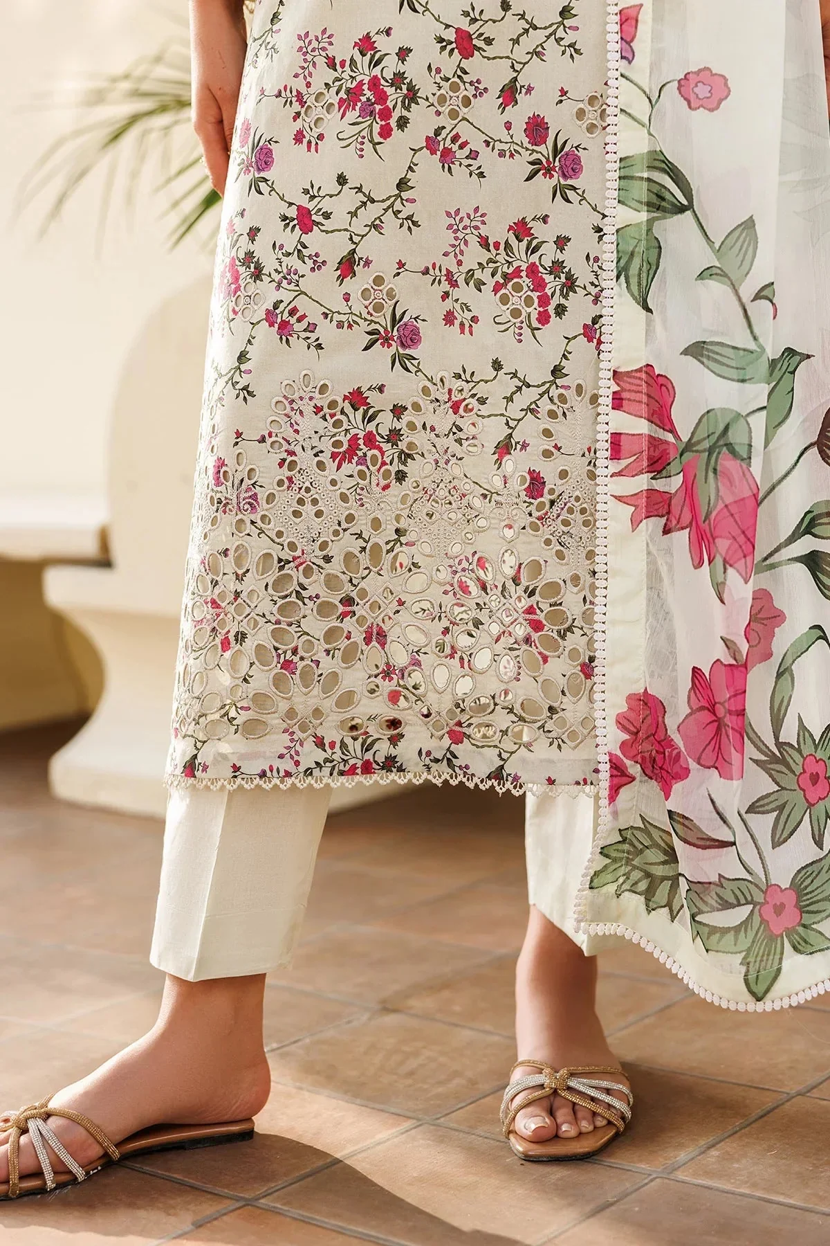 Zarif Amani Eid Lawn Pret – BARIH - Image 3