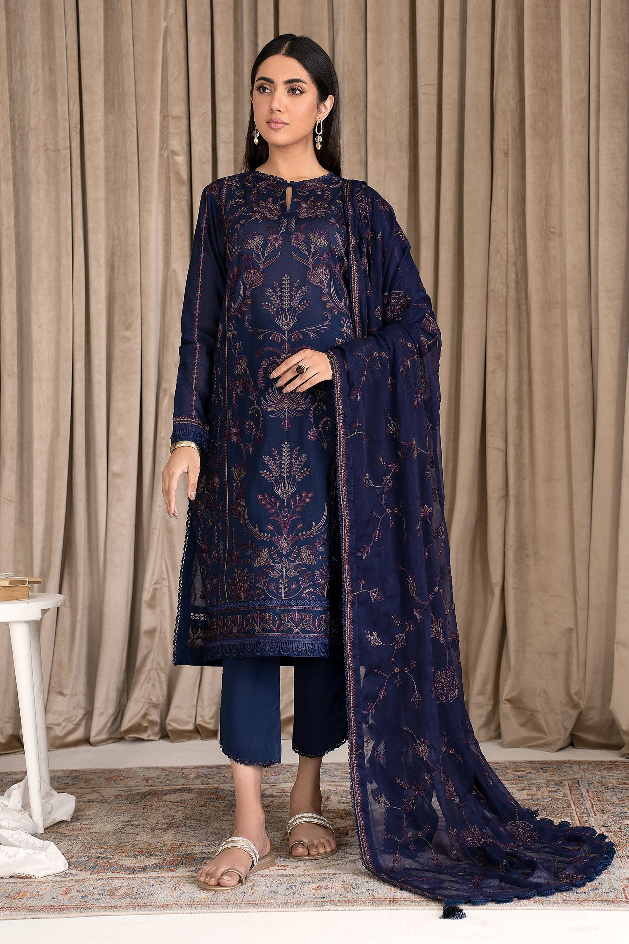 Zarif Eid Lawn Collection 2023 – ZEL 03 Deep Glory - Image 2