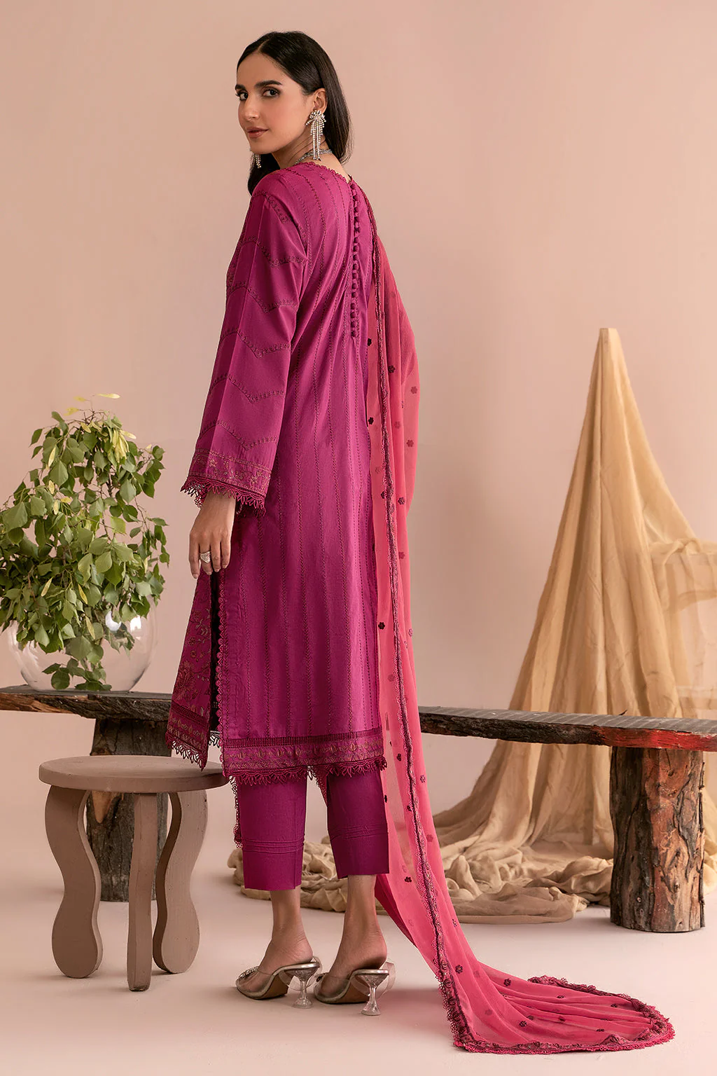 Zarif Festive Eid Lawn Collection – ZEA-02 FUCSHIA - Image 5