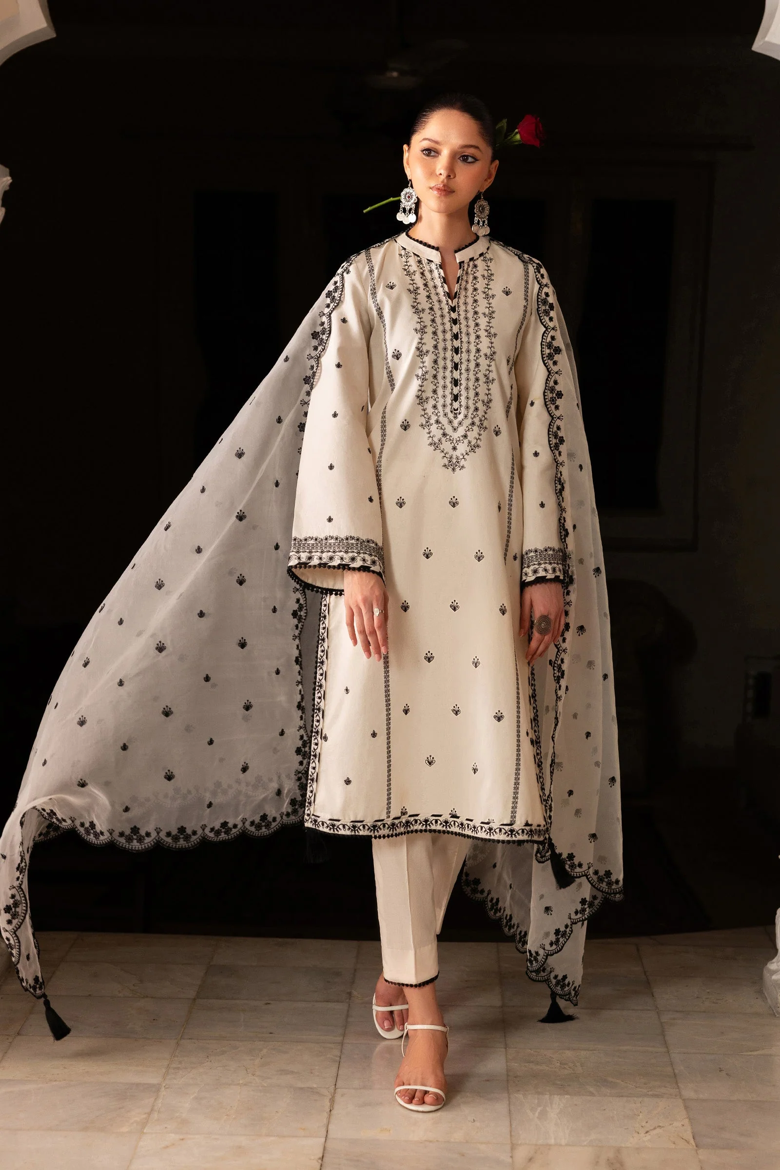 Zarif Summer Lawn – Yara - Image 5