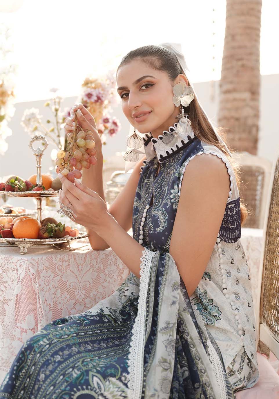 Zarqash Luxe Eid Lawn Collection 2024 – ZQ 10 - Image 4