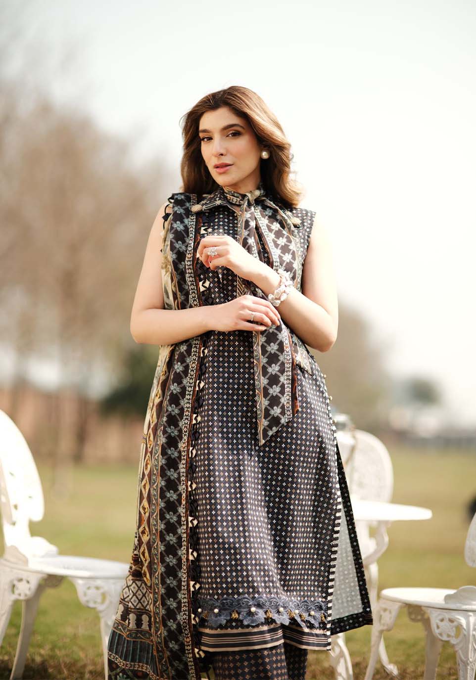 Zarqash Luxe Eid Lawn Collection 2024 – ZQ 2 - Image 3