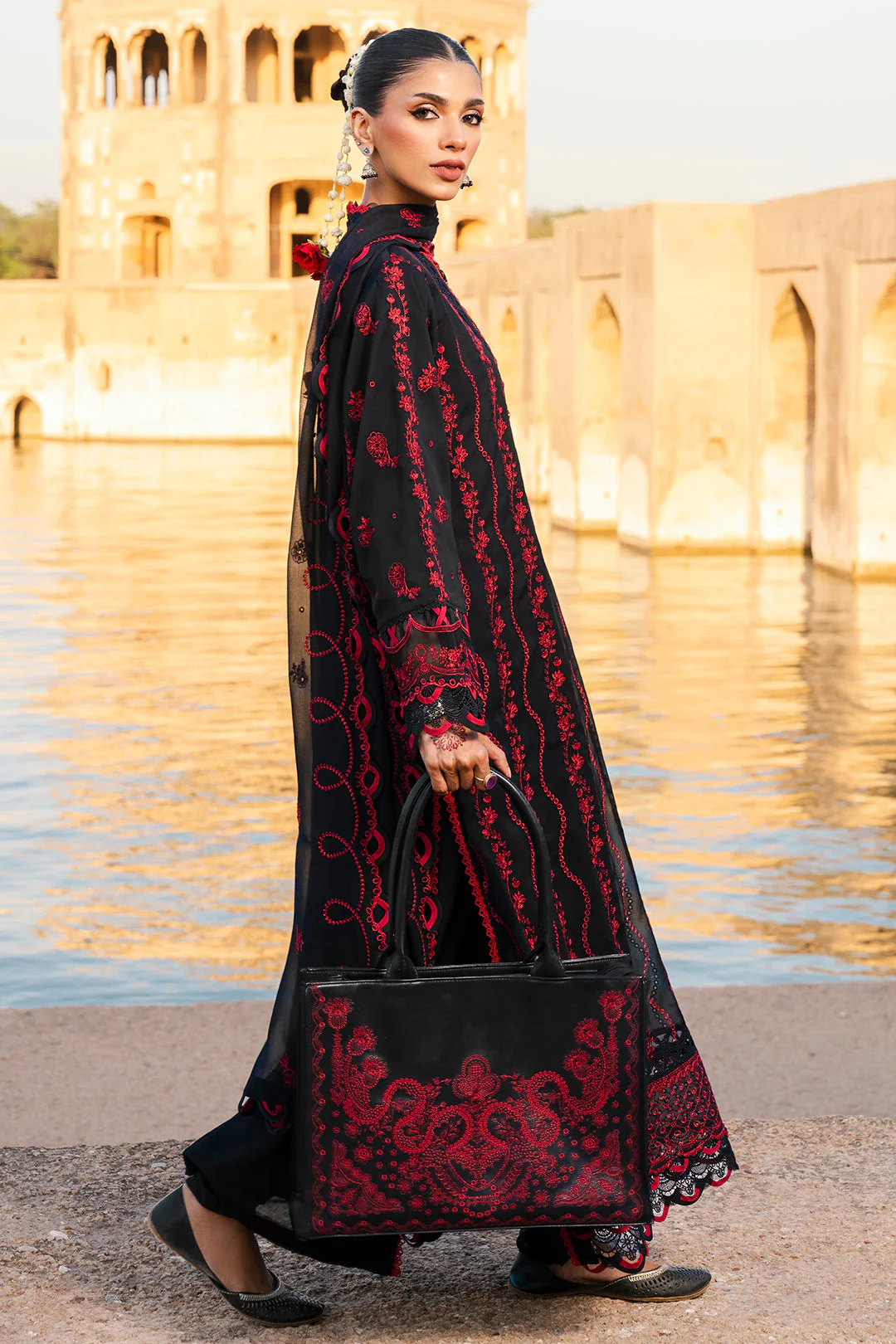 Zellbury Chikankari Lawn – D-0822 - Image 14