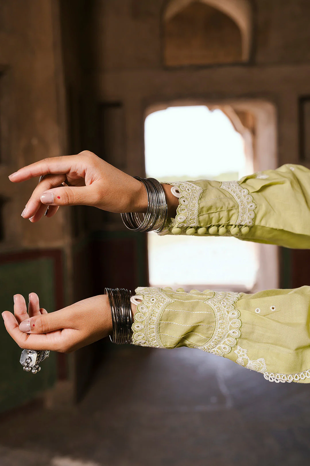 Zellbury Chikankari Lawn – D-0828 - Image 3