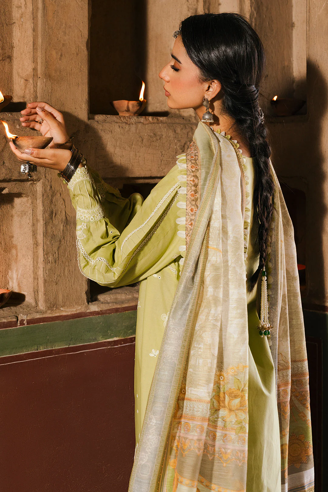 Zellbury Chikankari Lawn – D-0828 - Image 8