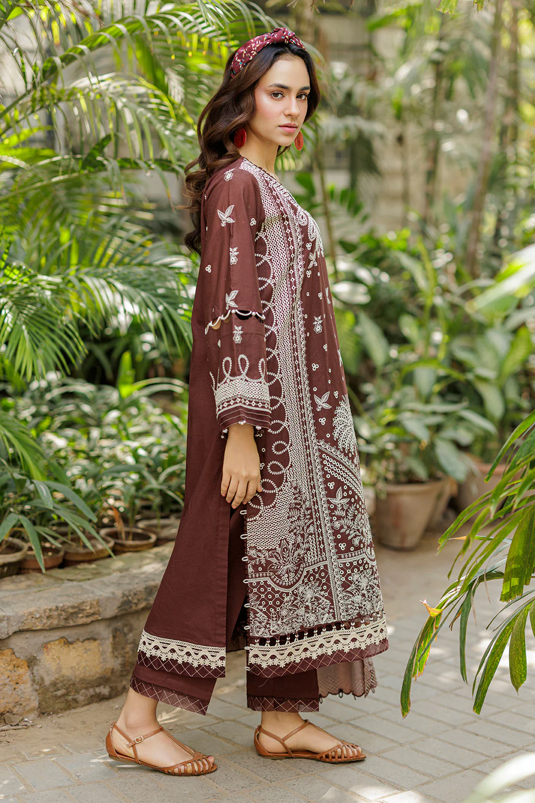 Zellbury Chikankari Lawn – Z-4022 - Image 4
