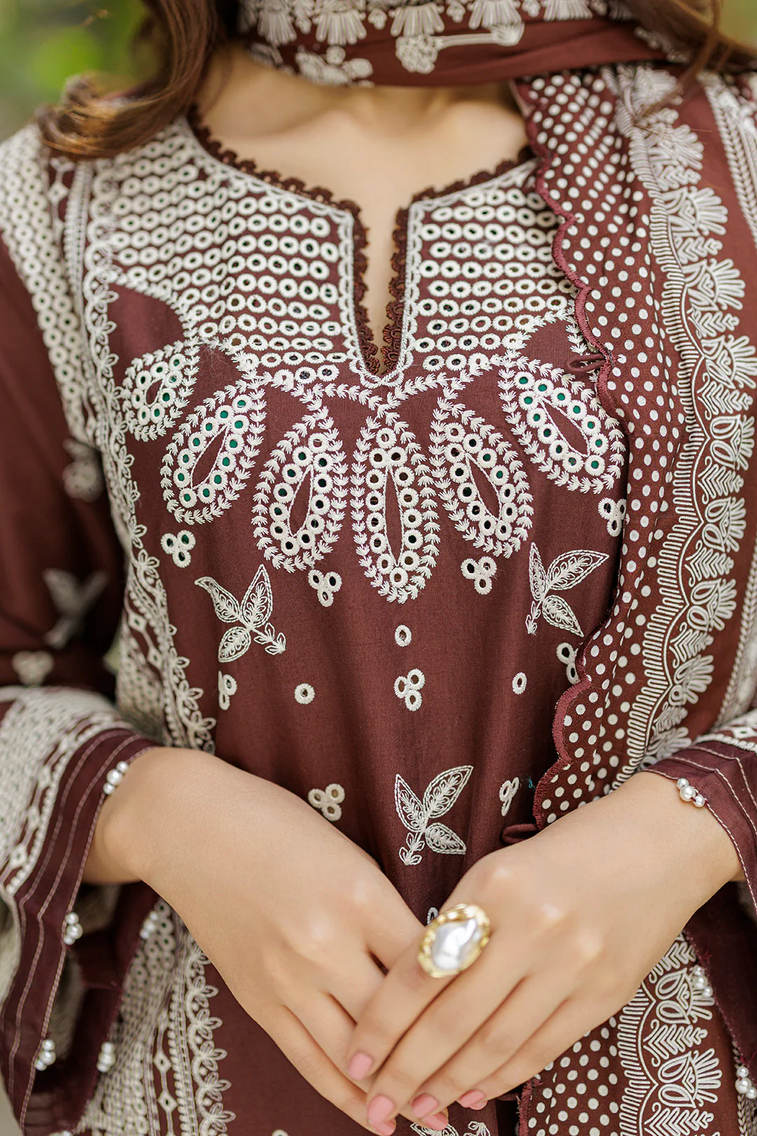Zellbury Chikankari Lawn – Z-4022 - Image 5