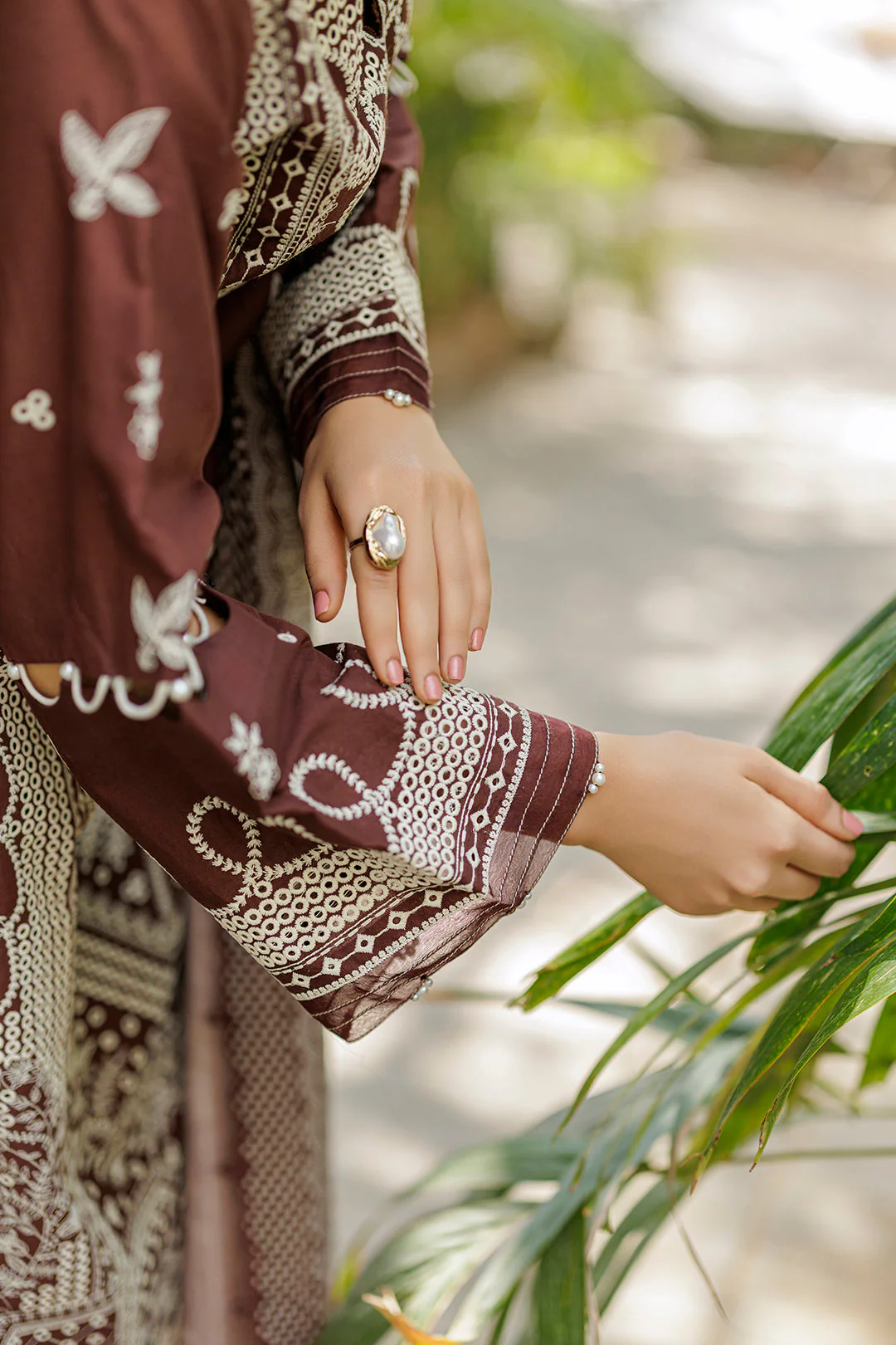 Zellbury Chikankari Lawn – Z-4022 - Image 7