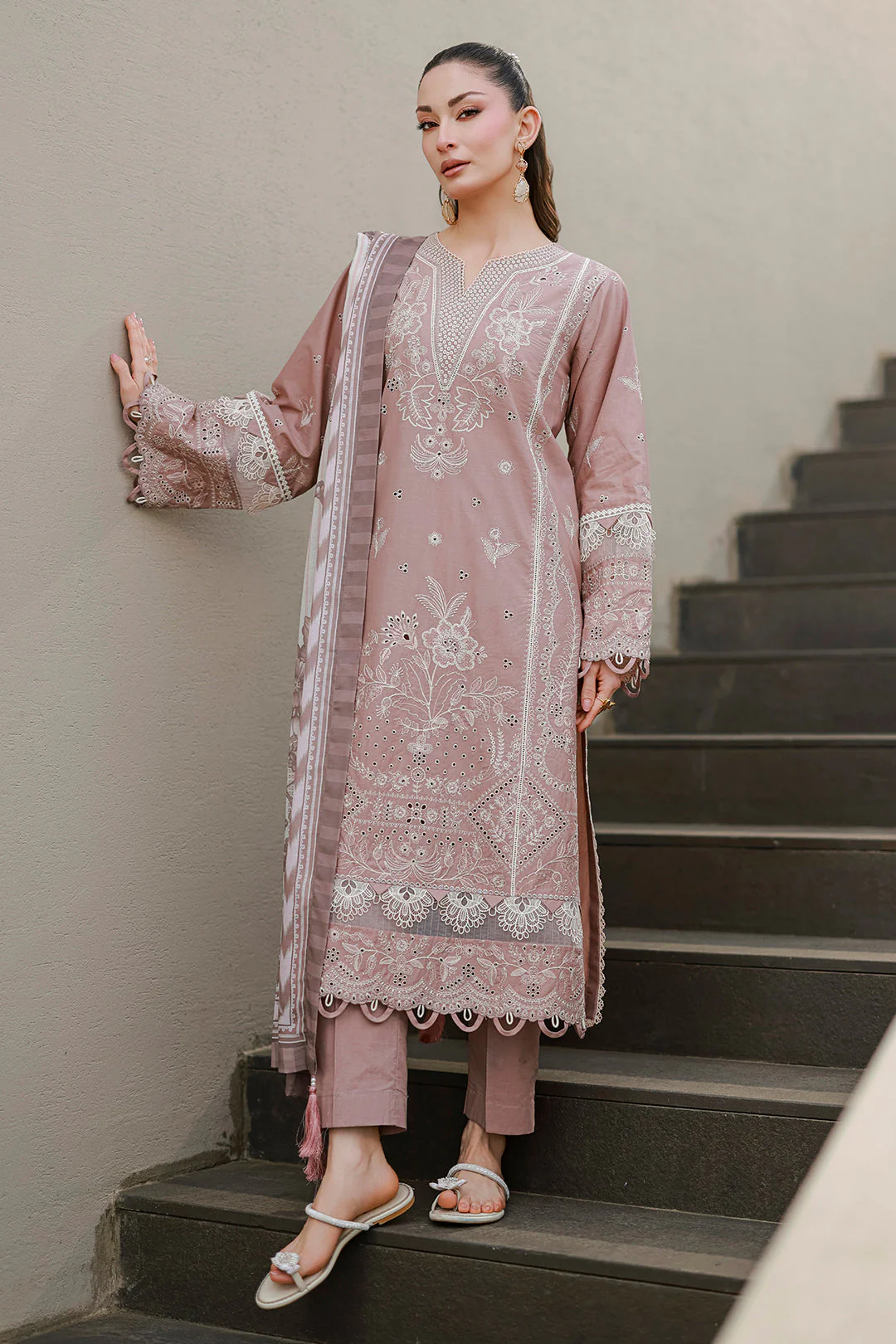 Zellbury Chikankari Lawn – Z-4058 - Image 7