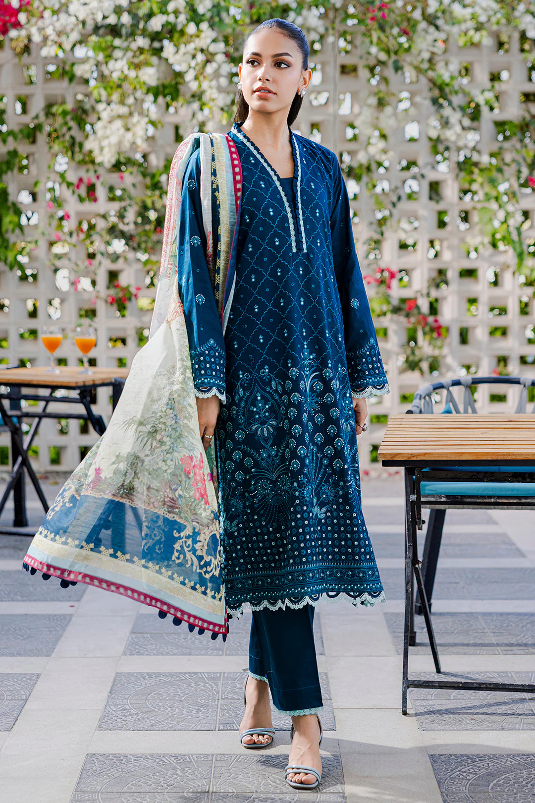 Zellbury Embroidered 3PC Lawn โ 806 - Image 4