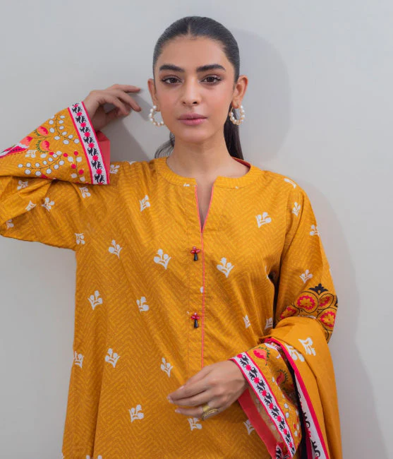 Zellbury Intermix Collection – Shirt Dupatta - Orange - Cambric Suit-0604 - WUC23X20604 - Image 3