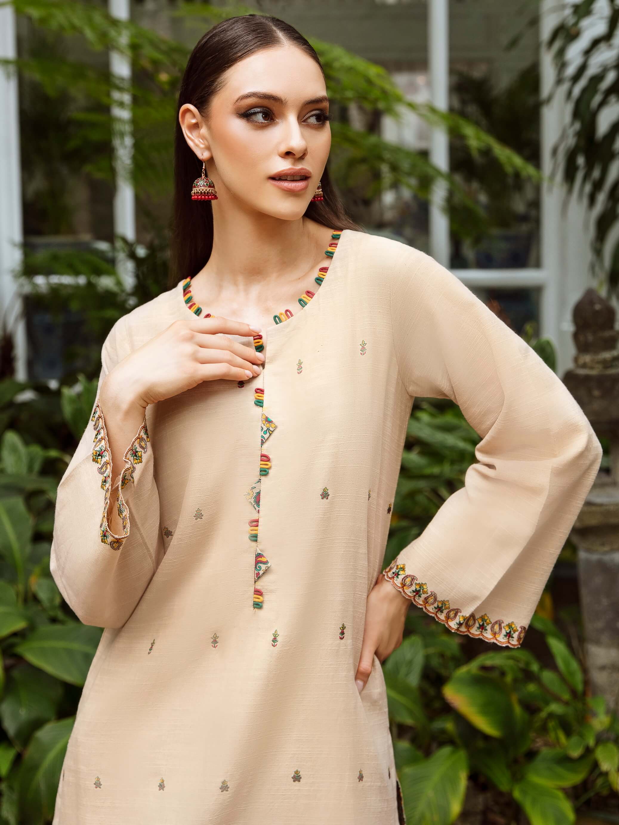 Zellbury Winter Embroidered Khaddar 2Pc Suit WUW23E20666 - Image 3