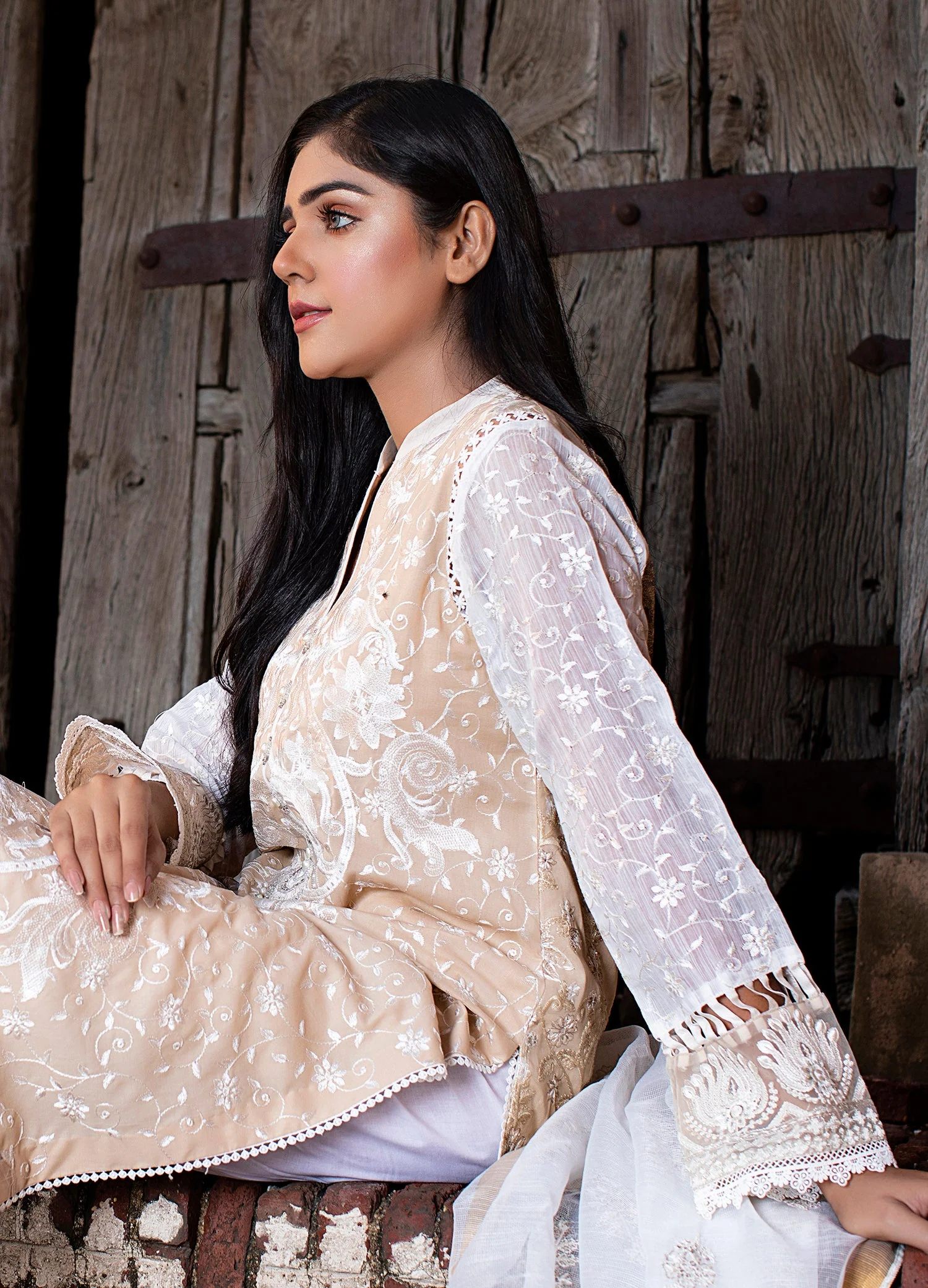 Zunn Saanjh Luxury Lawn Collection – D#05 - Image 5